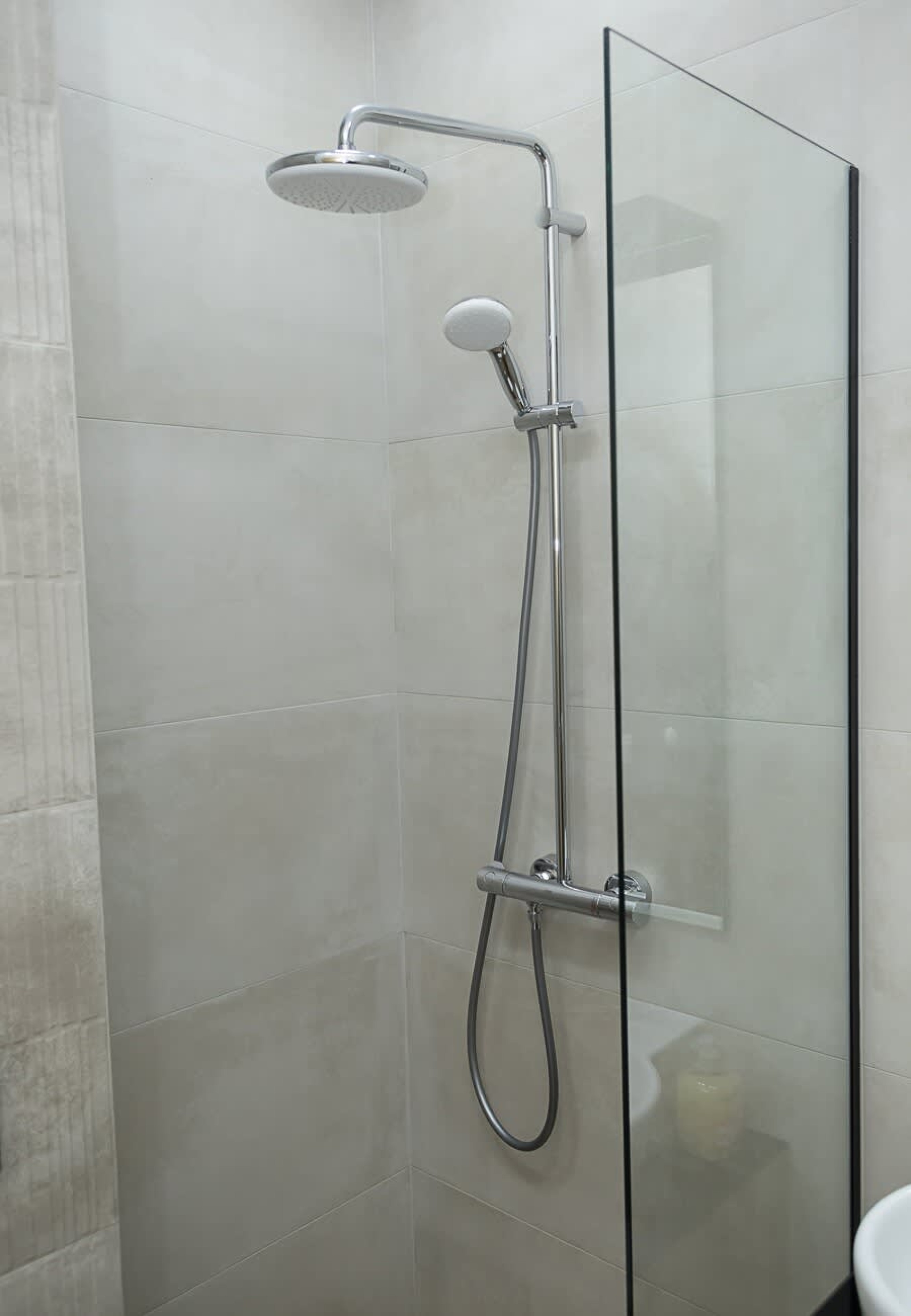 Scoutaround White Logo