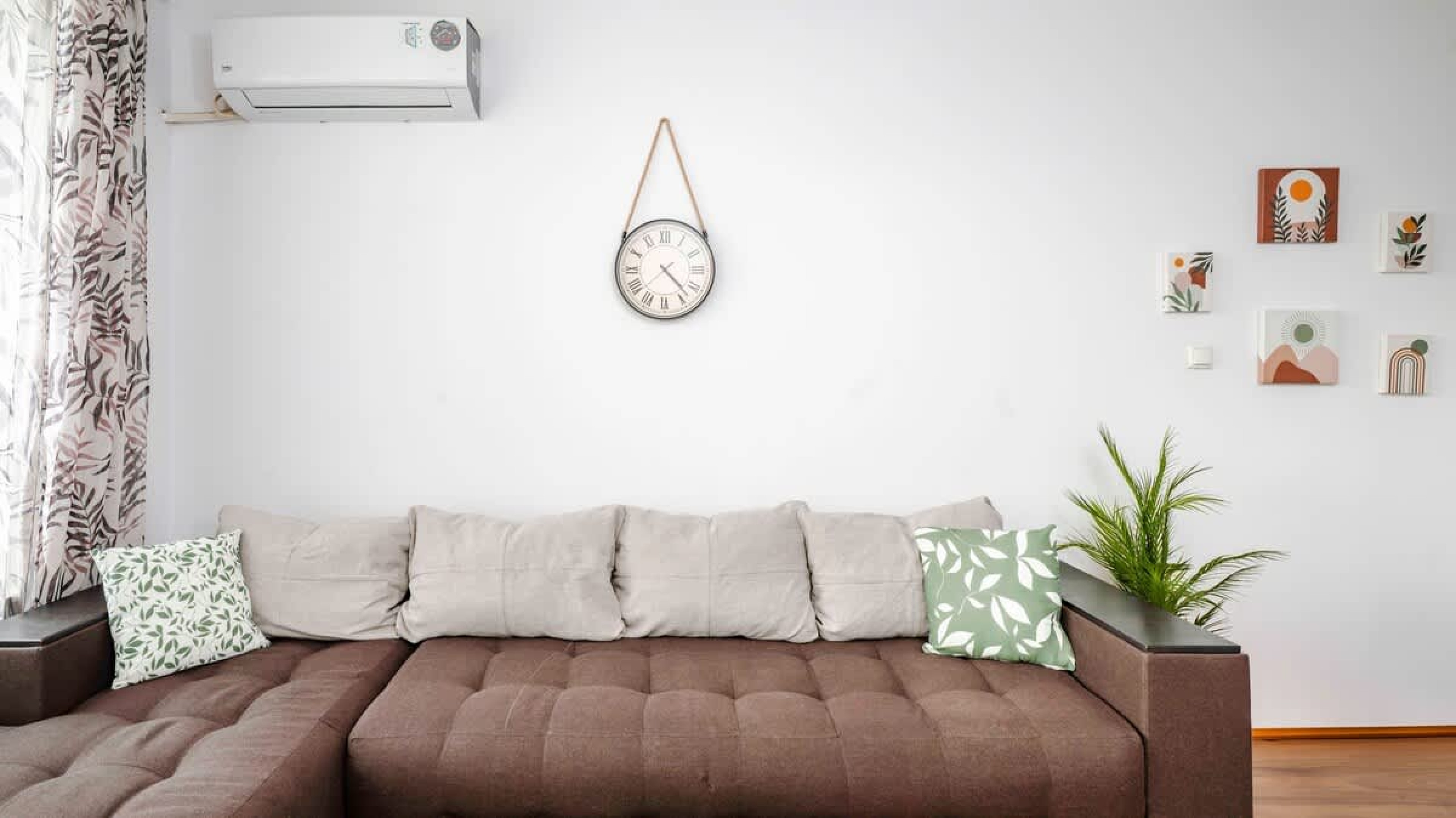 Scoutaround White Logo