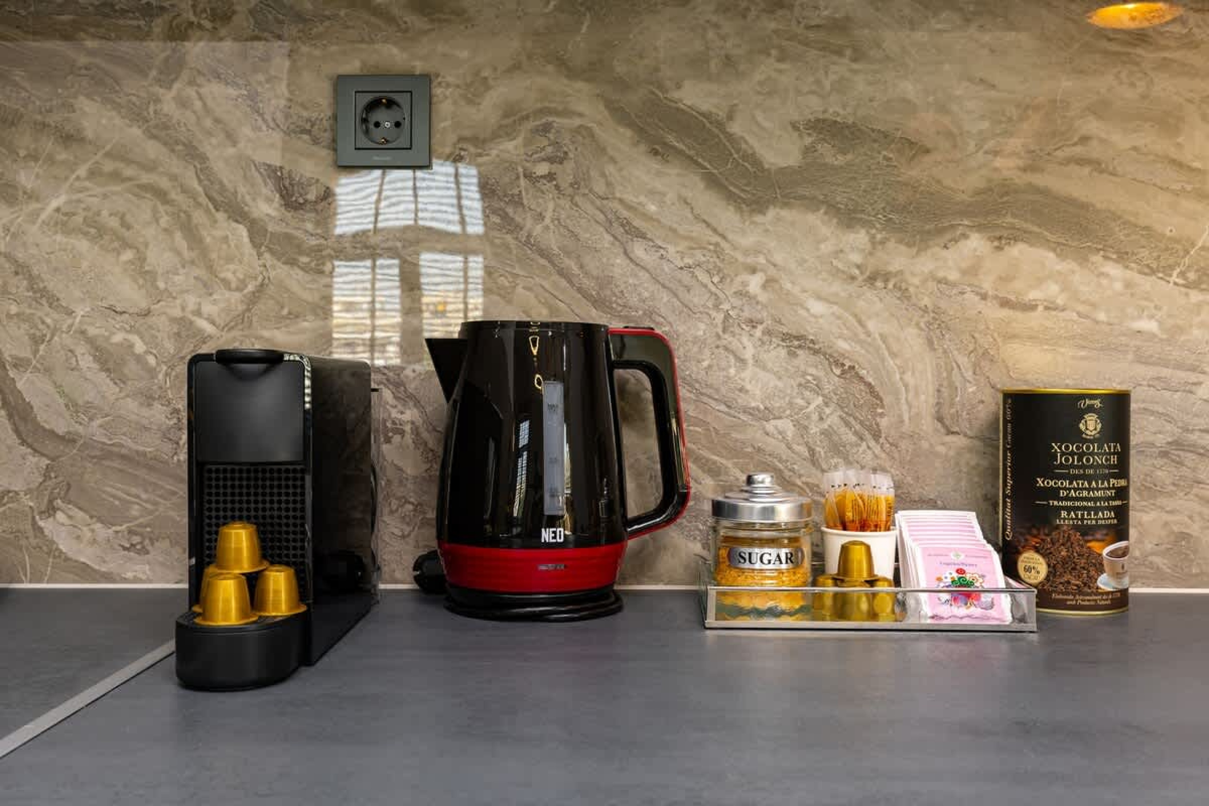 Scoutaround White Logo