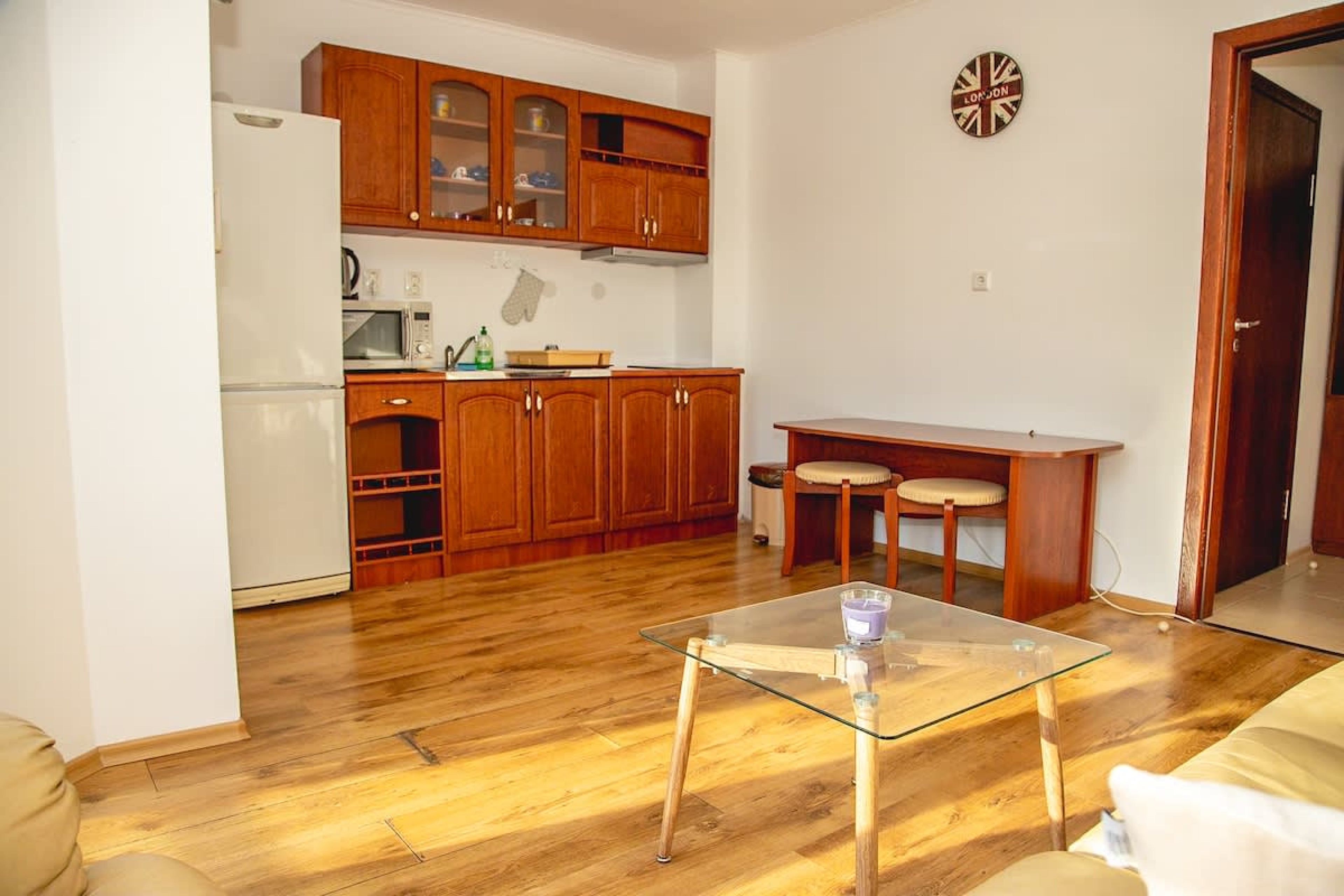 Scoutaround White Logo