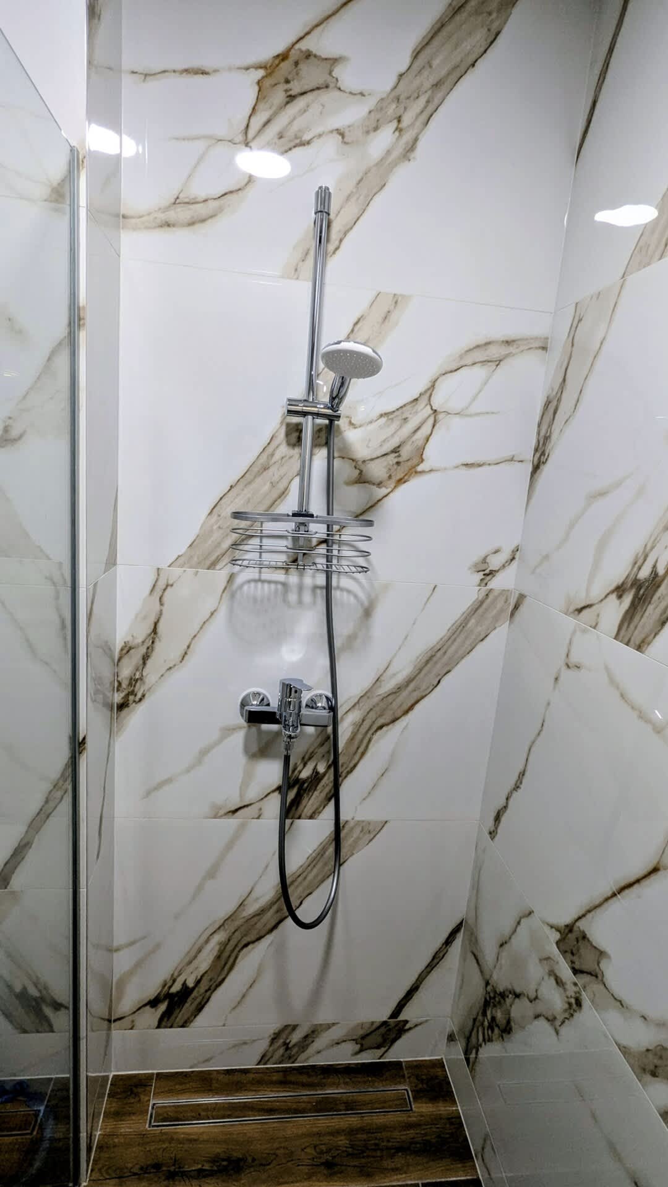 Scoutaround White Logo