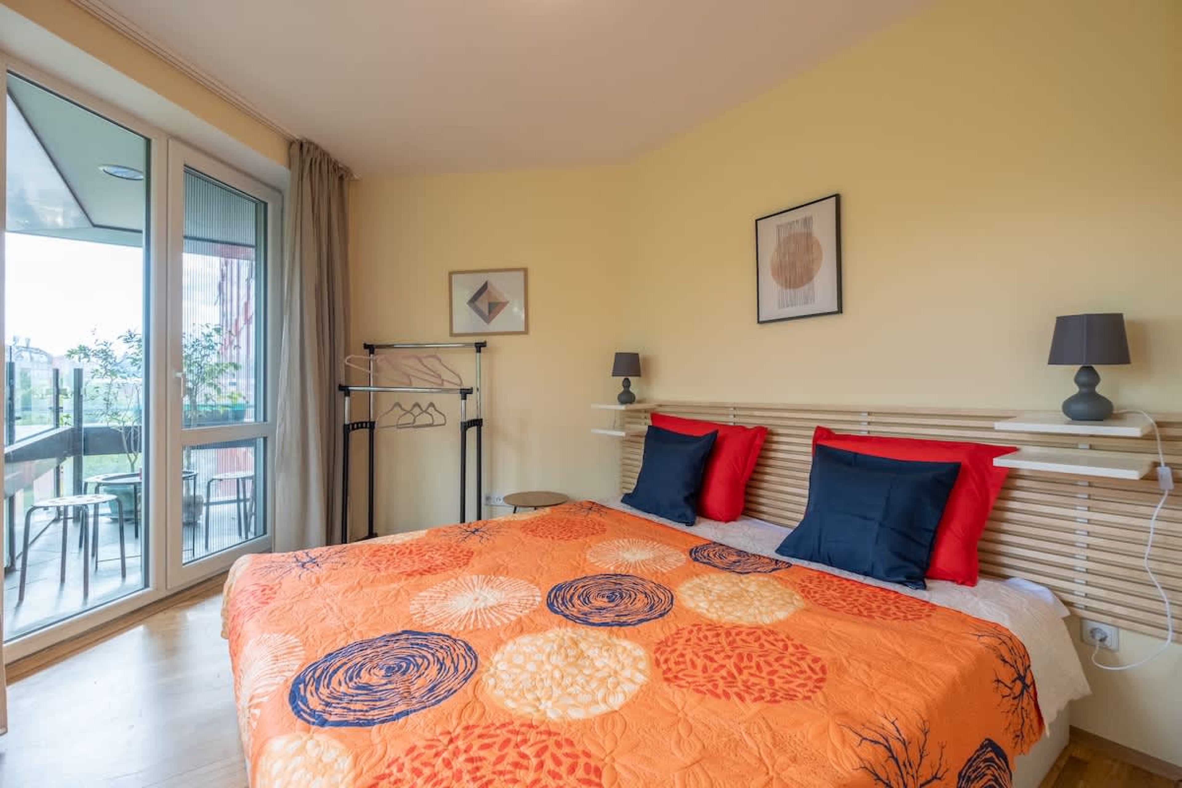 Scoutaround White Logo