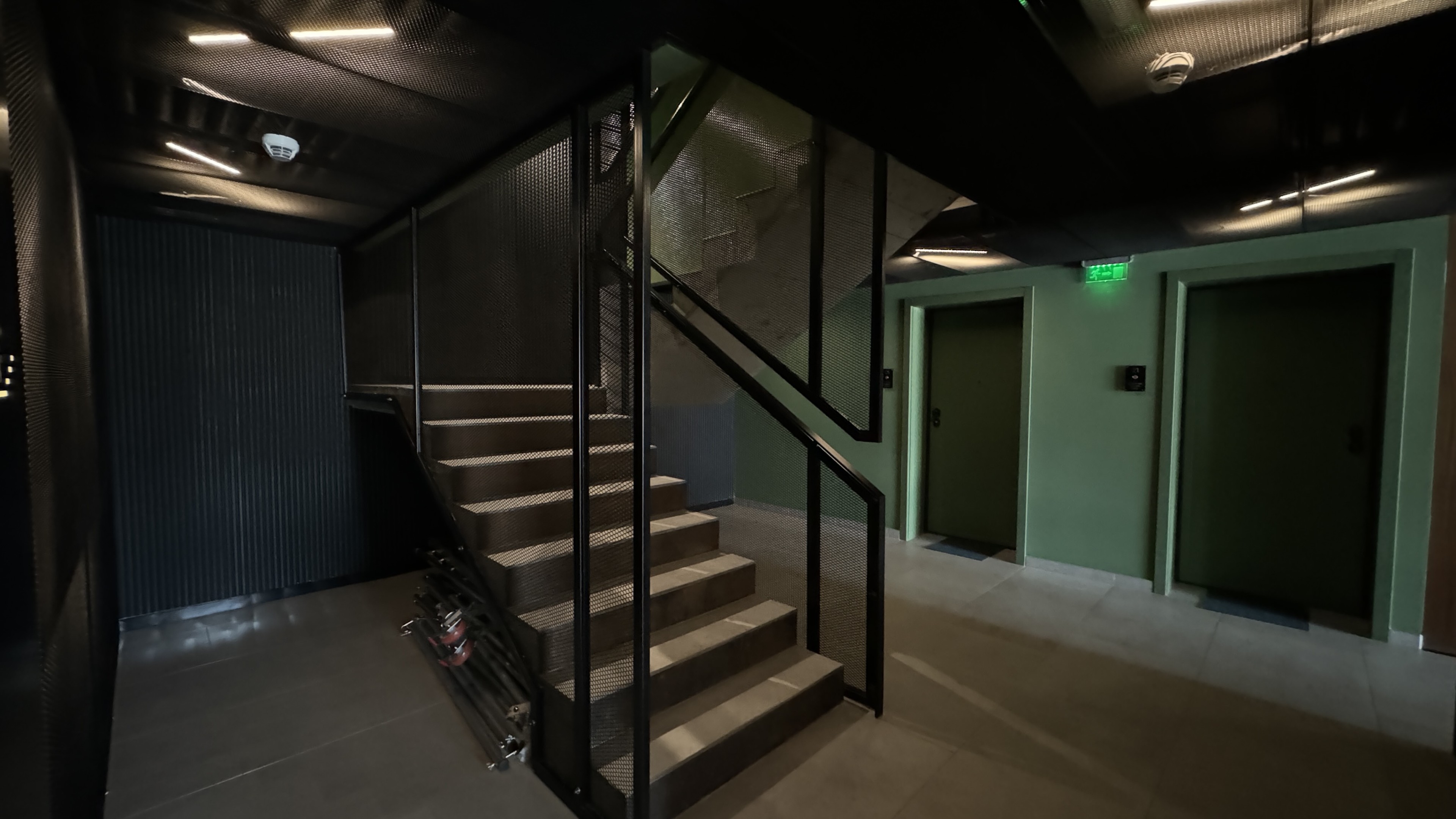 Scoutaround White Logo