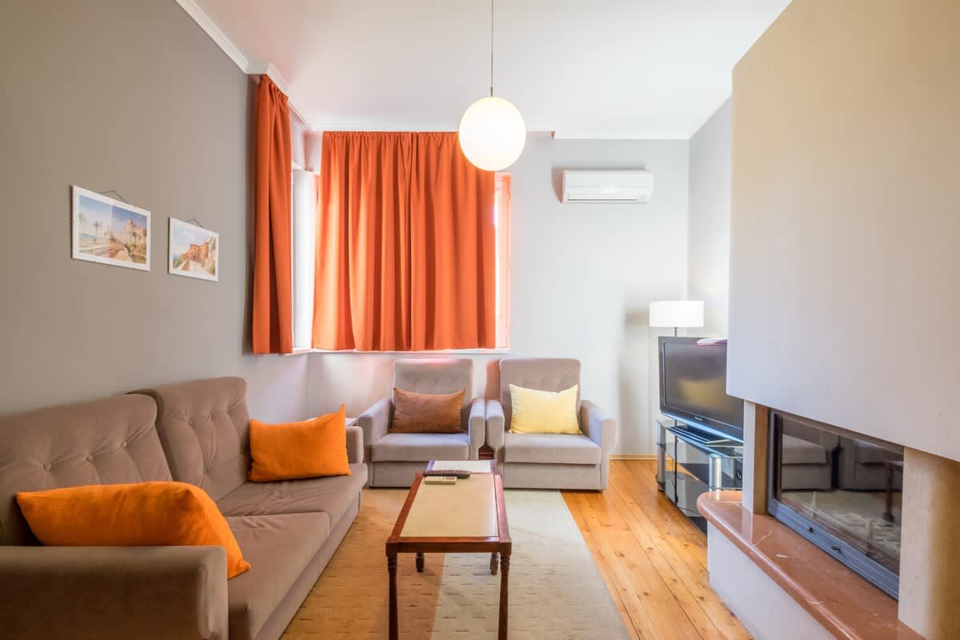 Scoutaround White Logo