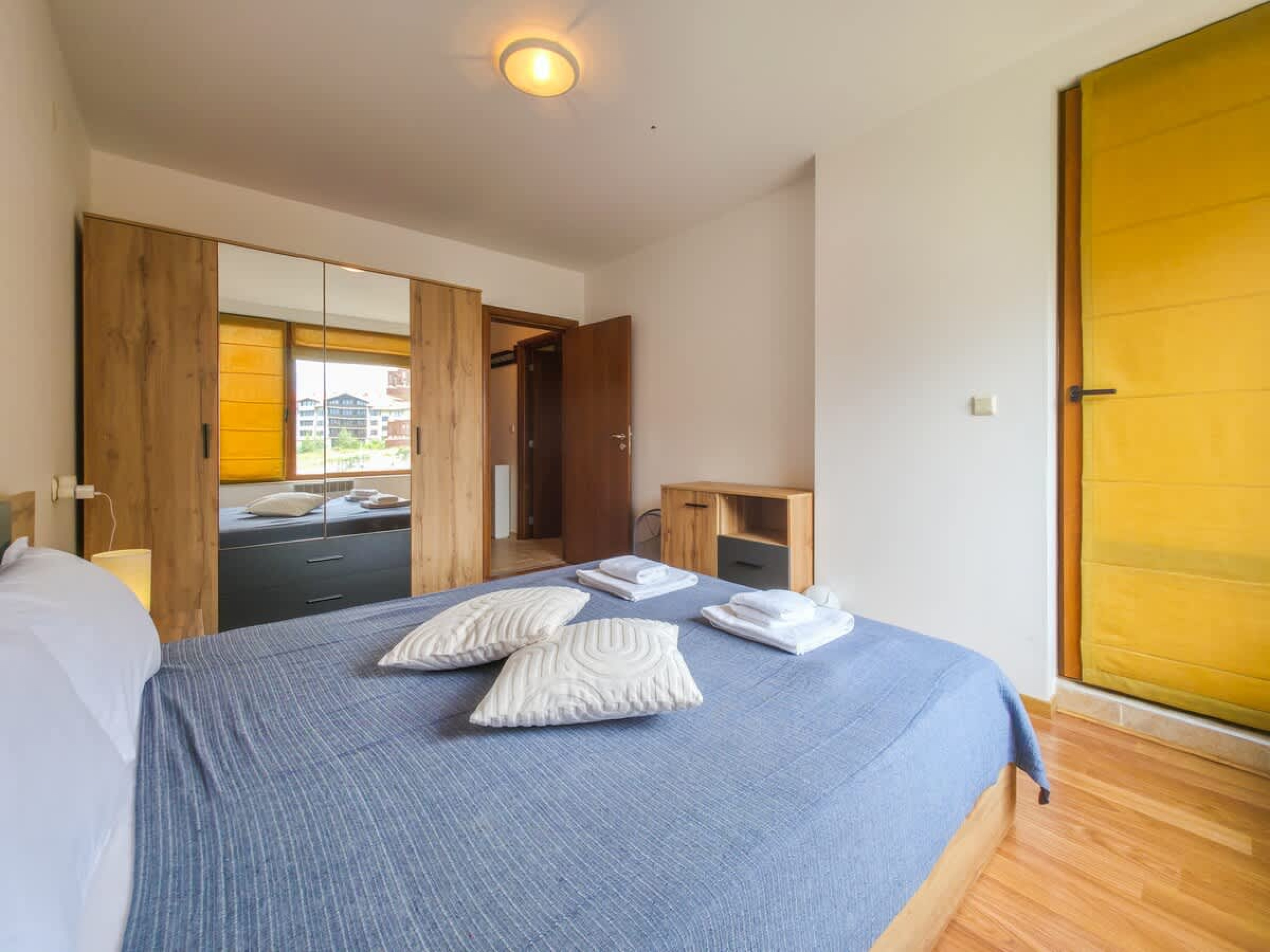 Scoutaround White Logo