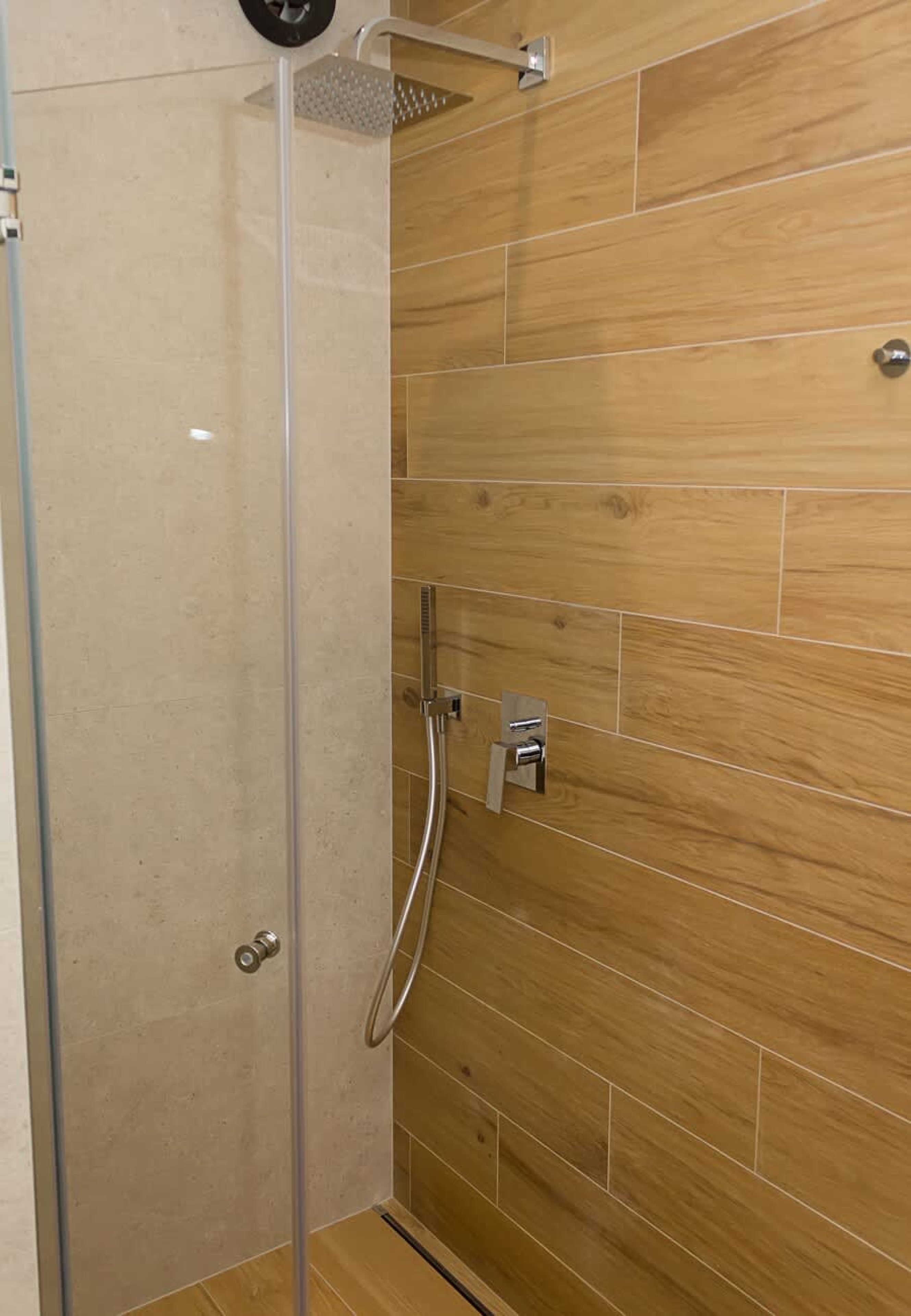 Scoutaround White Logo