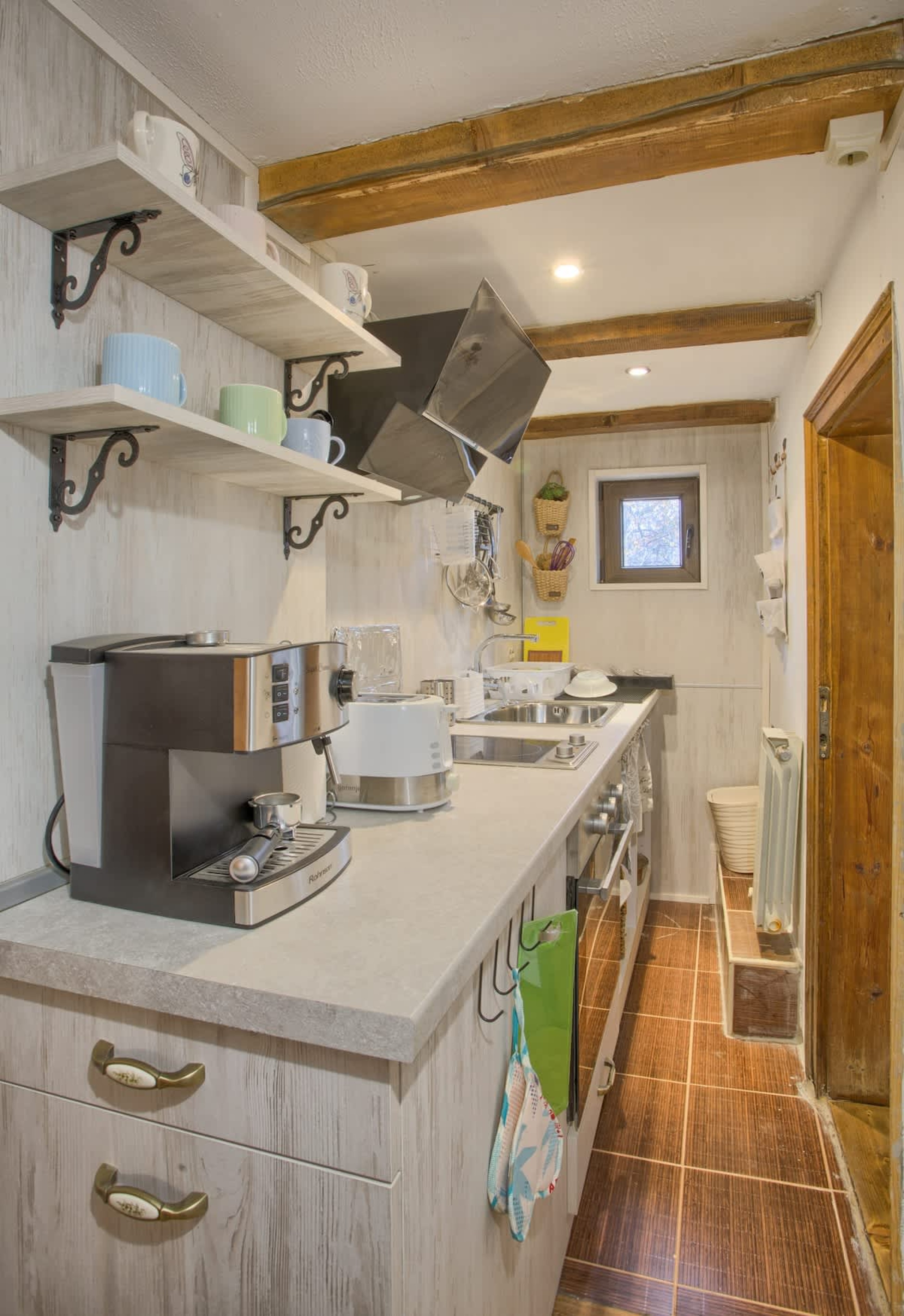 Scoutaround White Logo