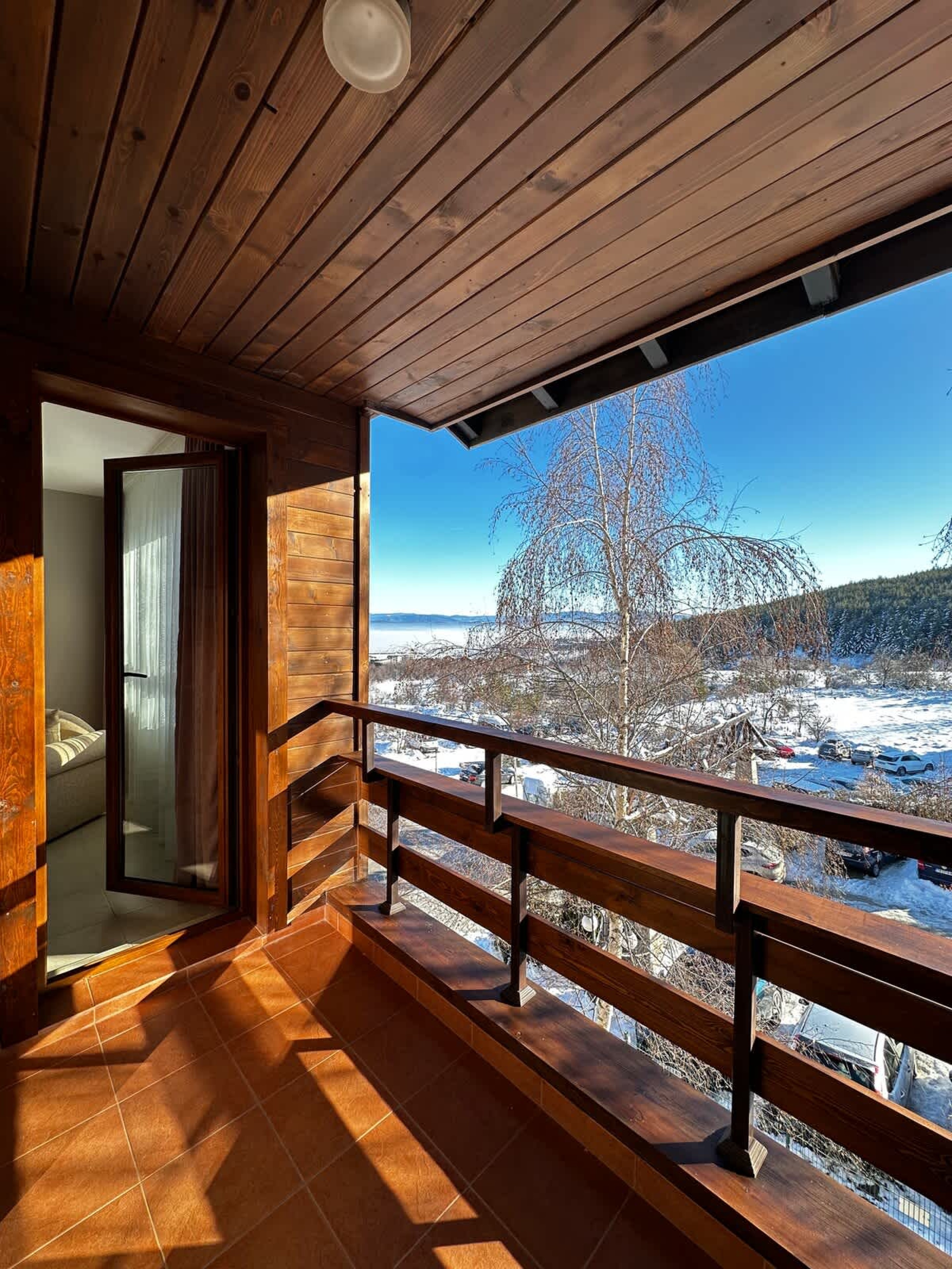 Scoutaround White Logo