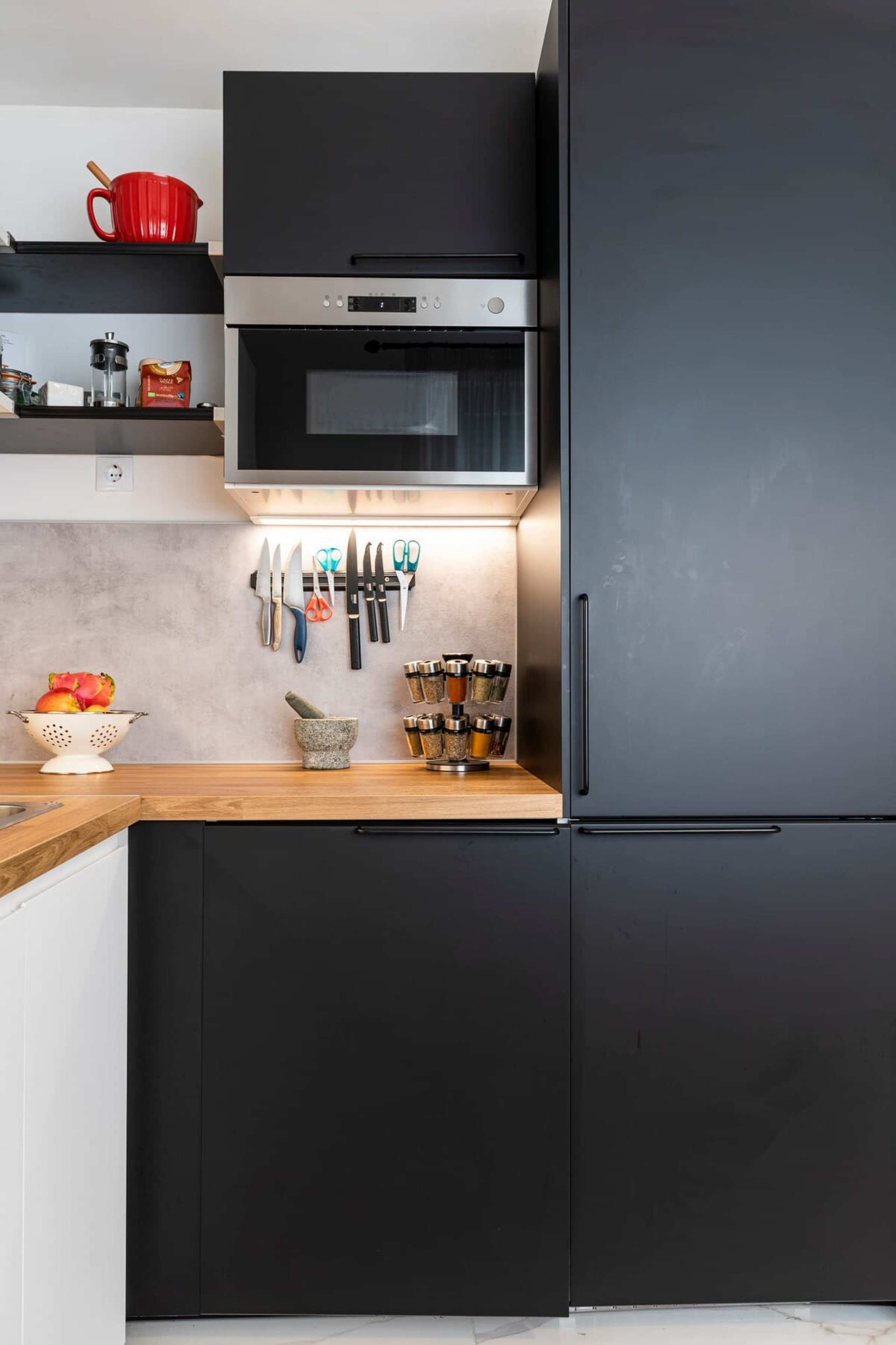 Scoutaround White Logo