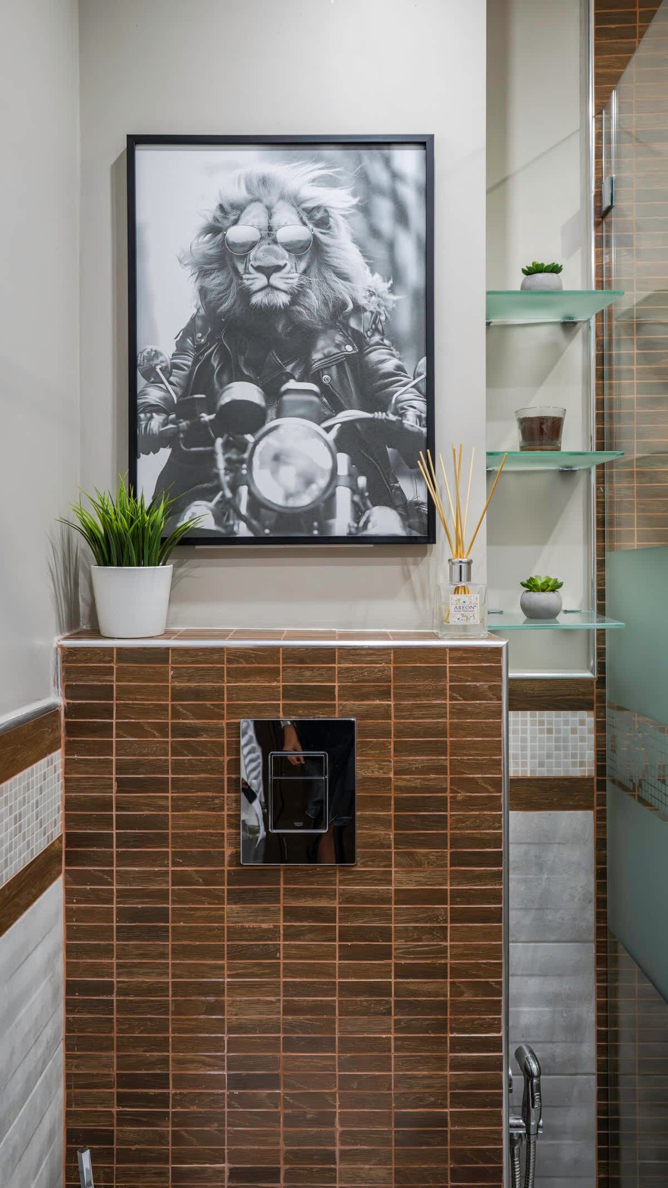 Scoutaround White Logo