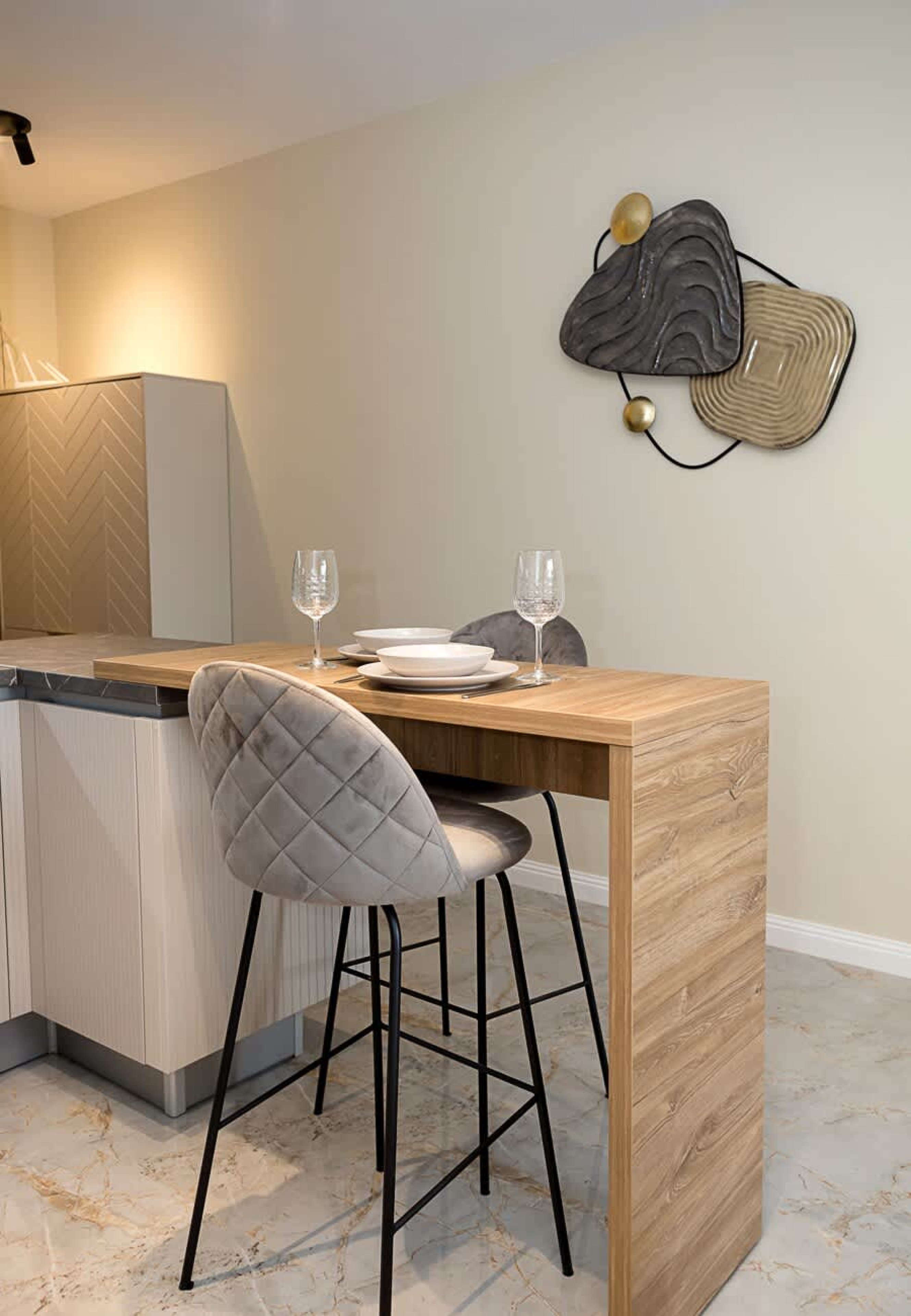 Scoutaround White Logo