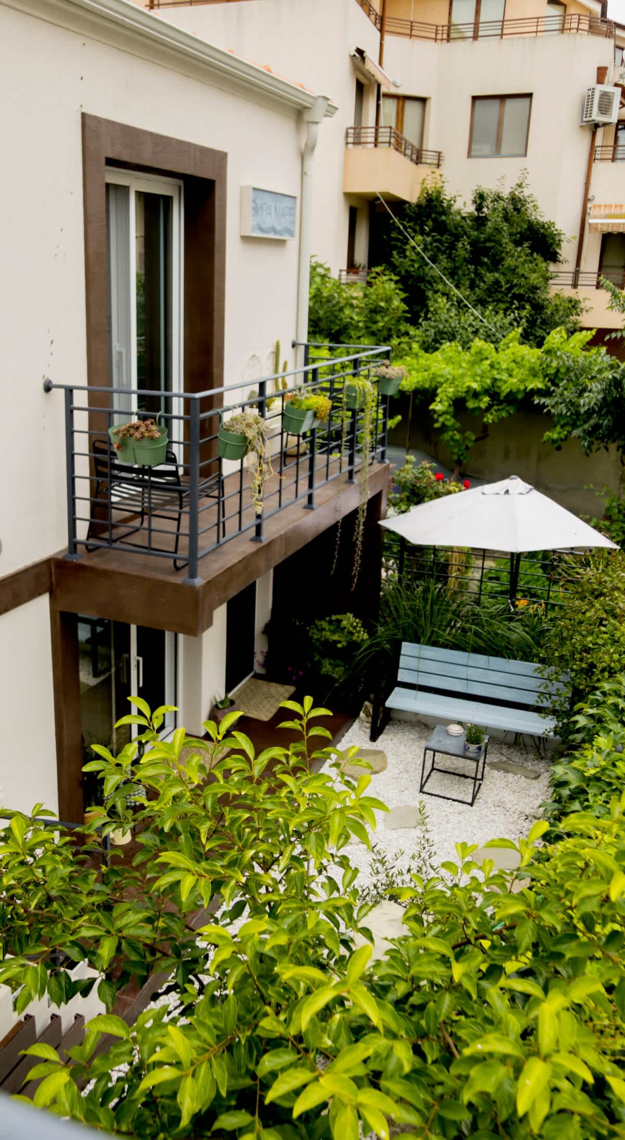 Scoutaround White Logo