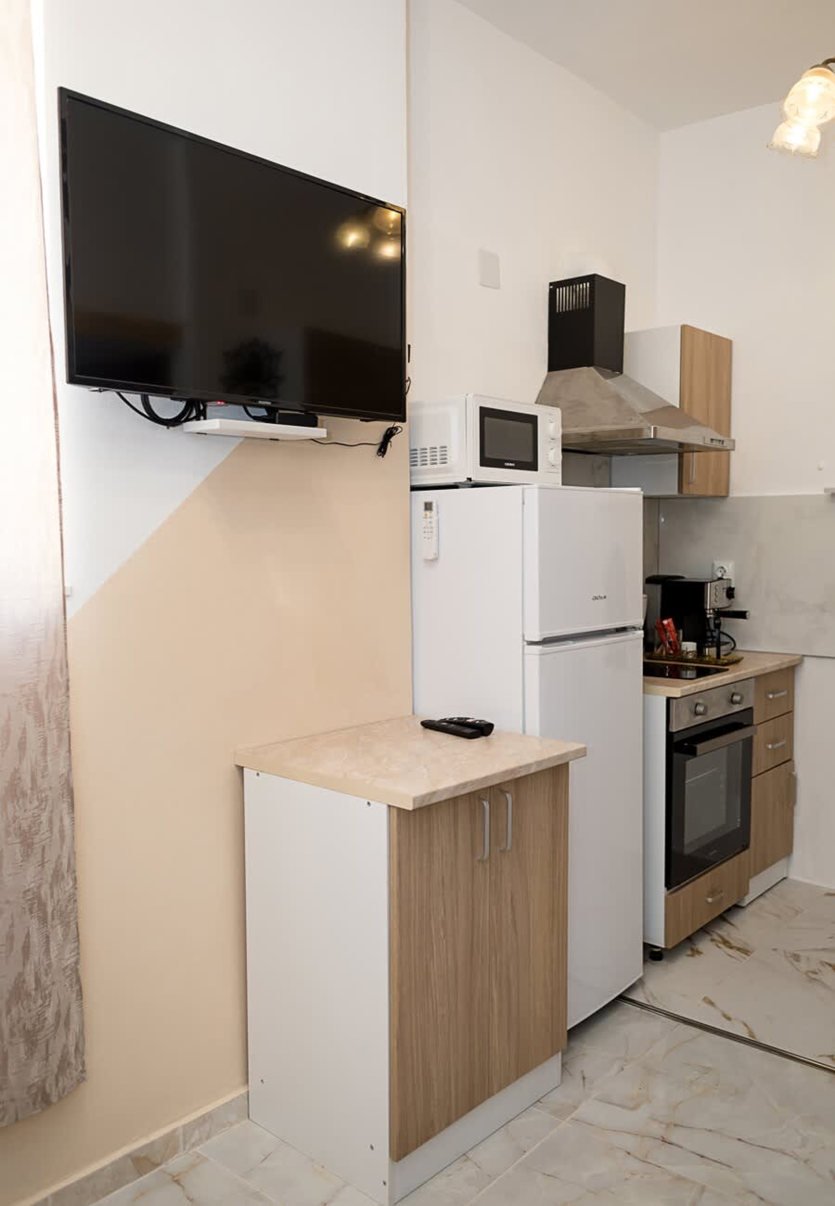 Scoutaround White Logo