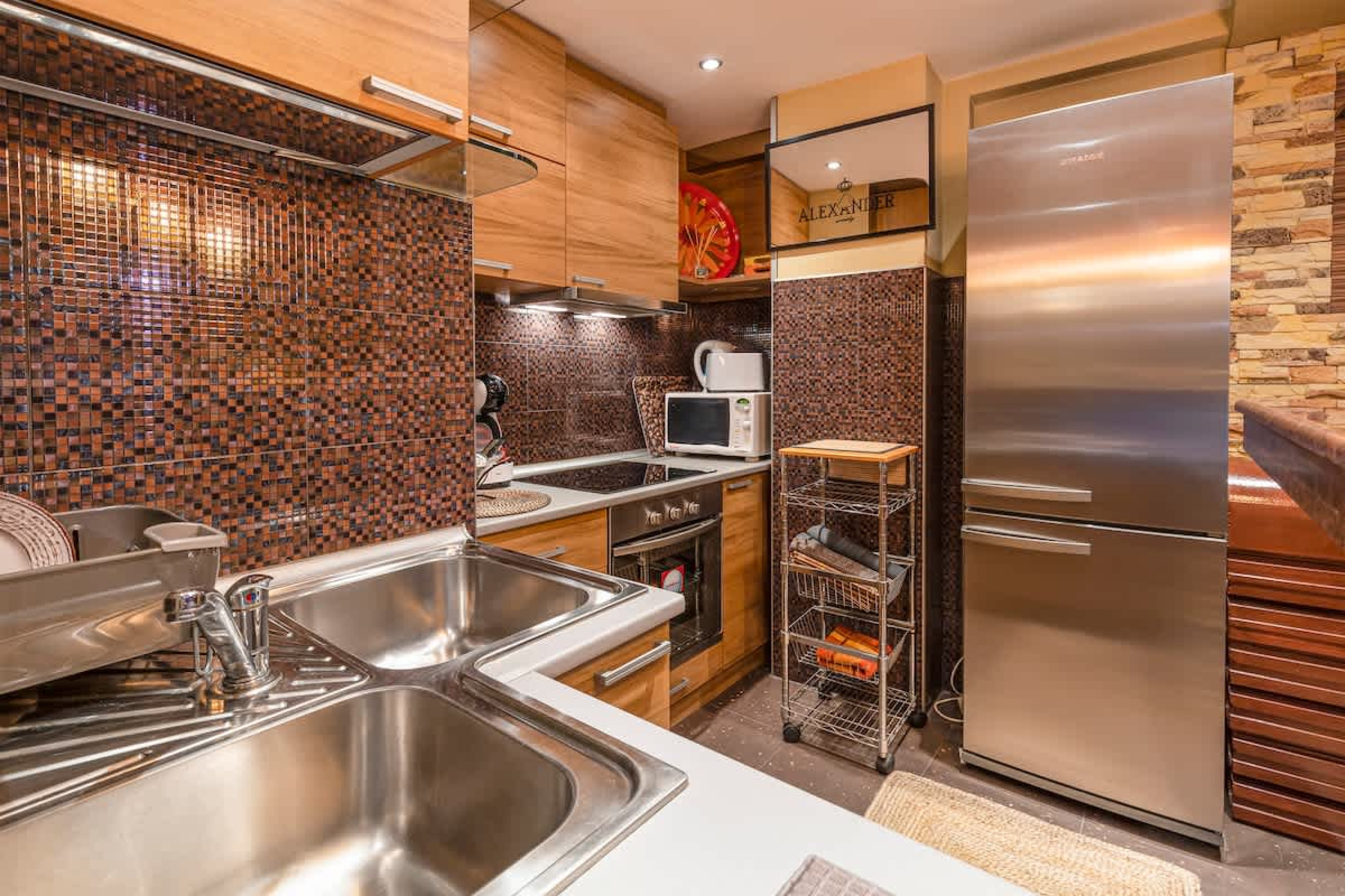 Scoutaround White Logo