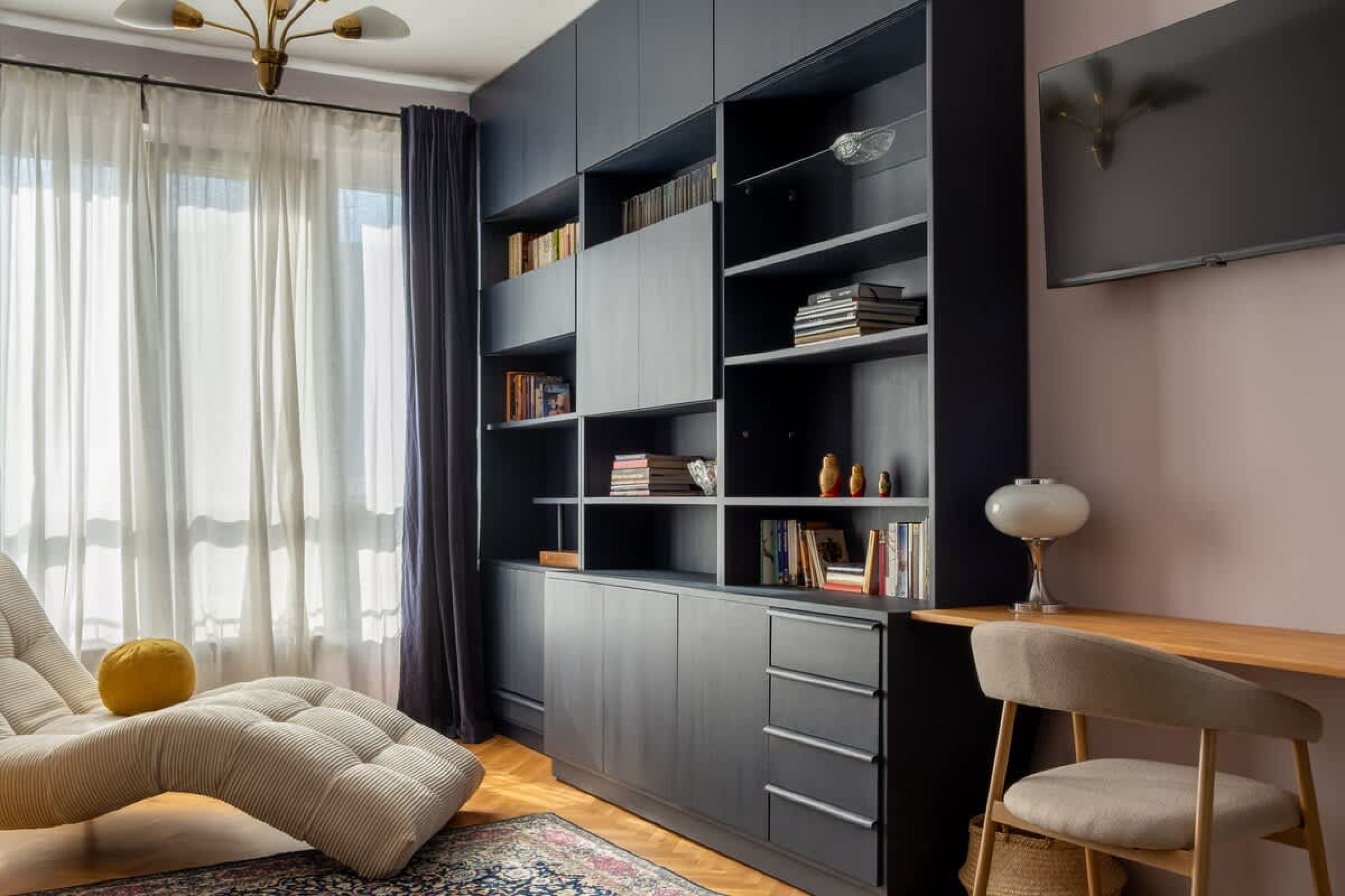 Scoutaround White Logo