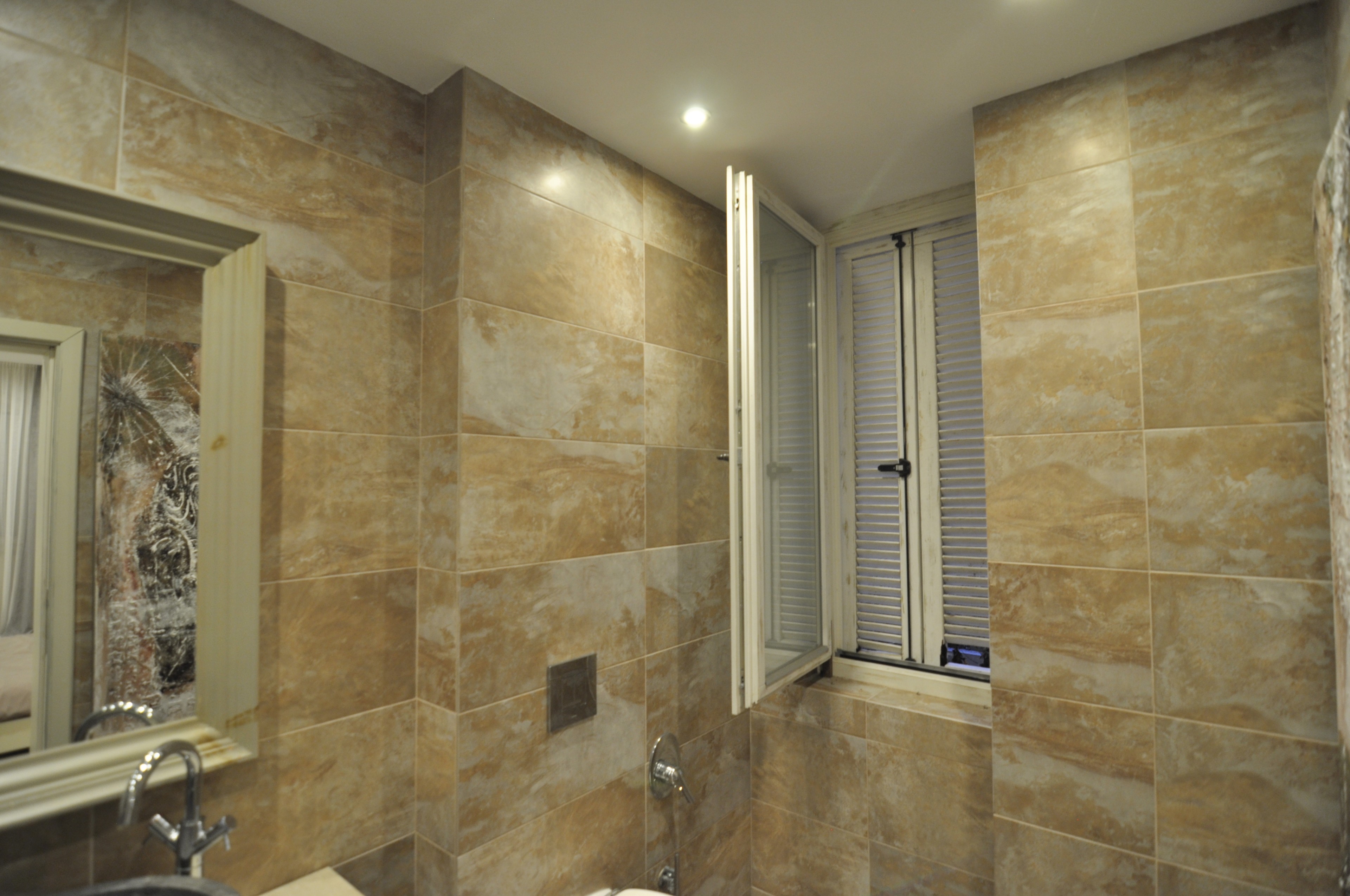 Scoutaround White Logo