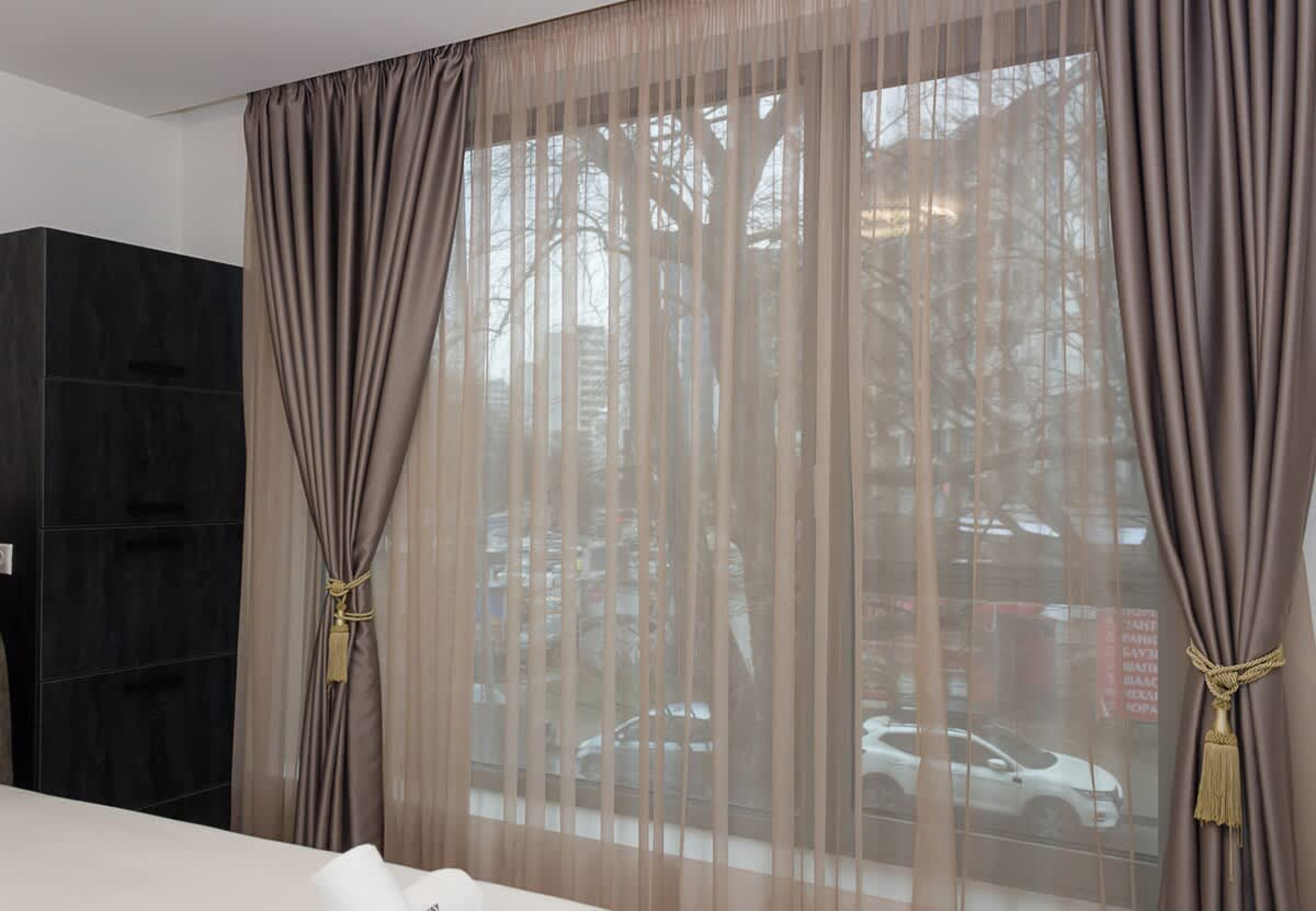 Scoutaround White Logo