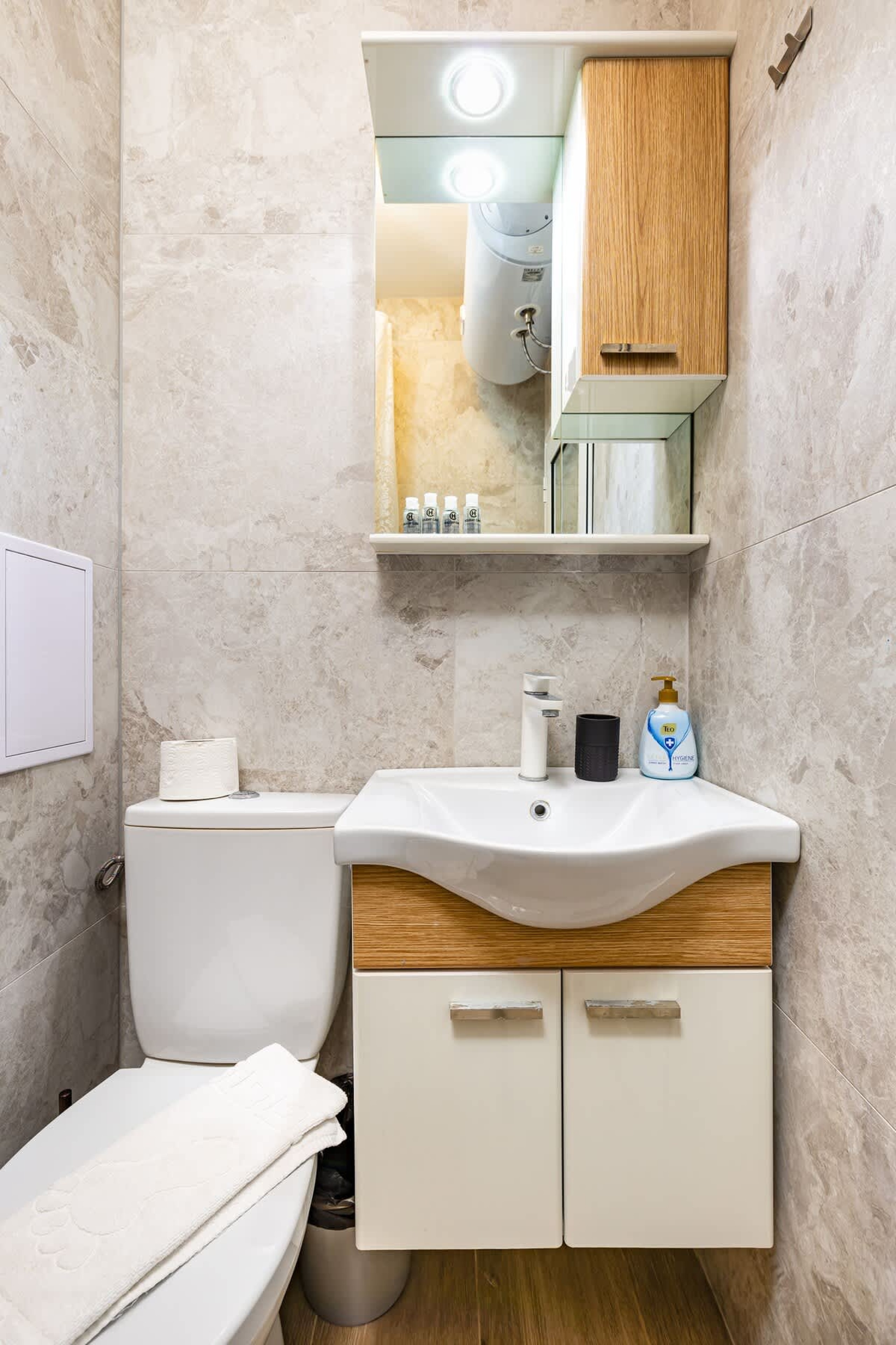 Scoutaround White Logo