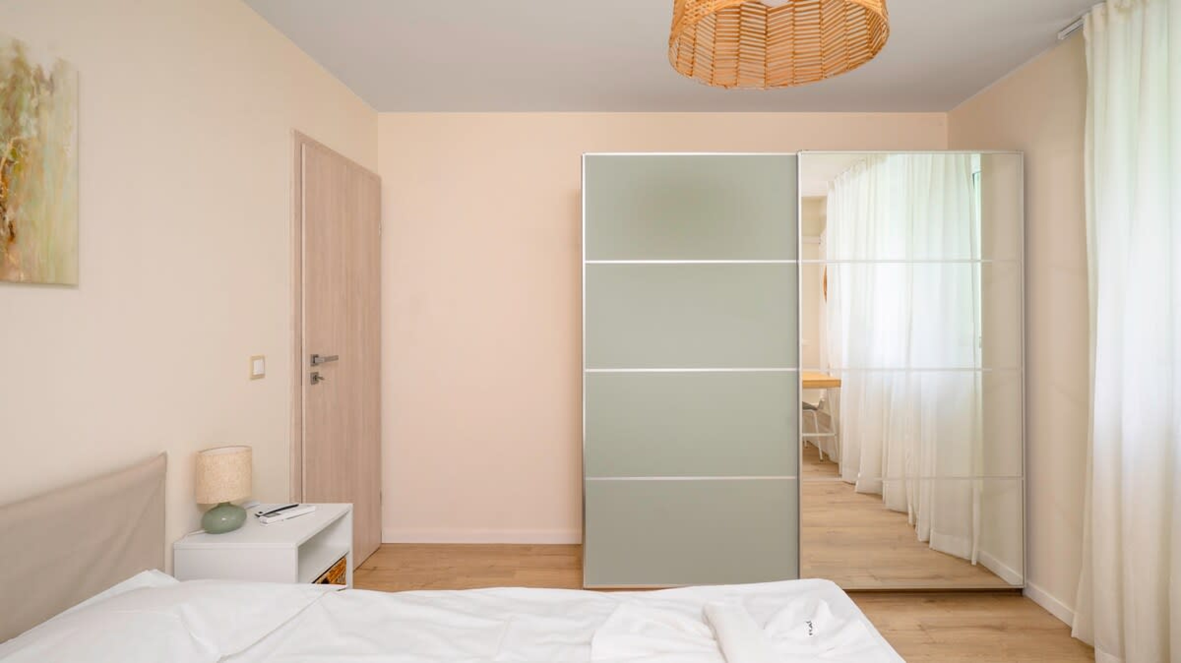 Scoutaround White Logo