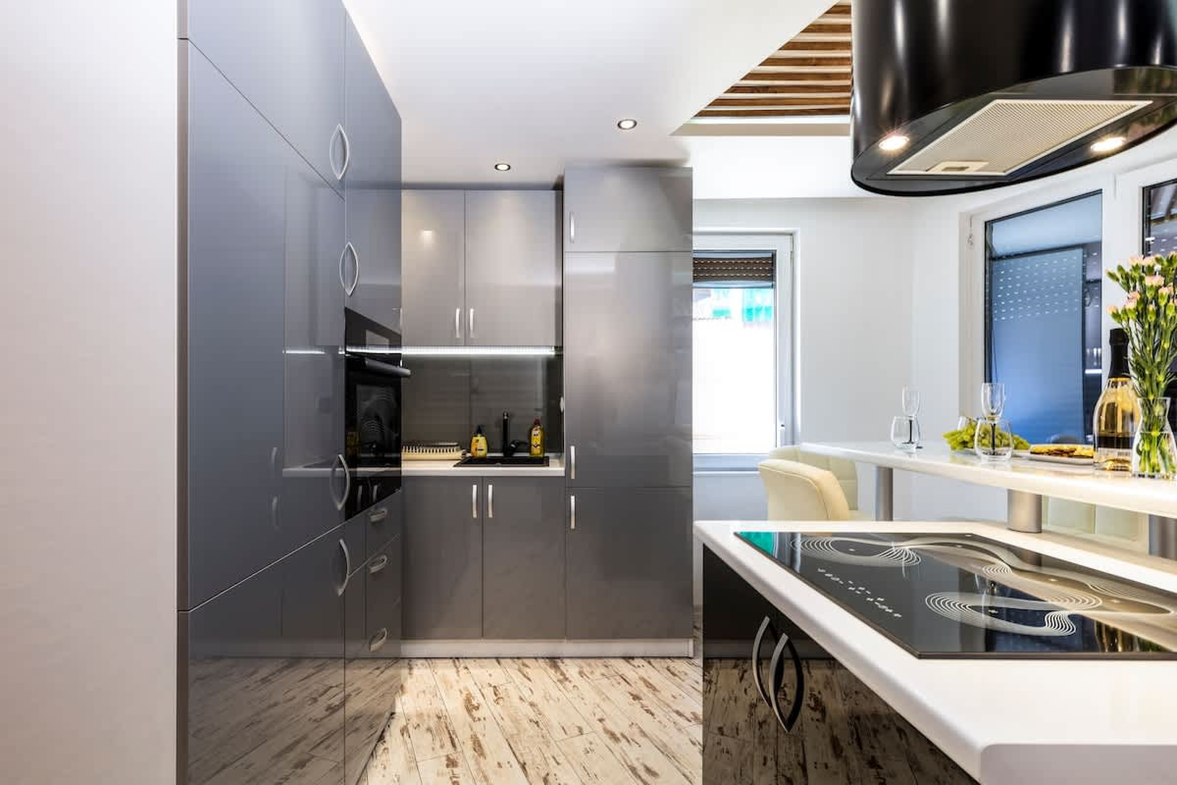 Scoutaround White Logo