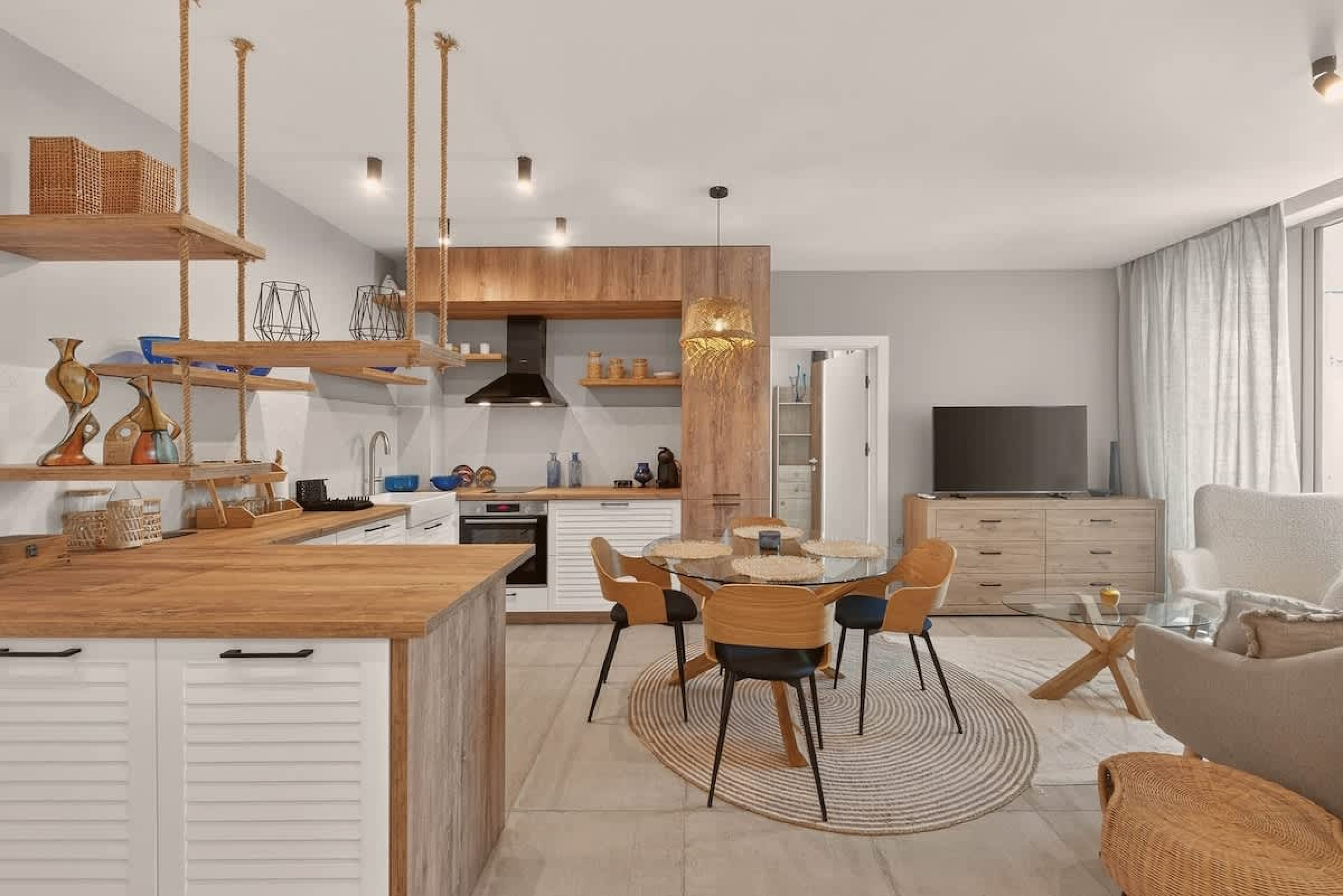 Scoutaround White Logo