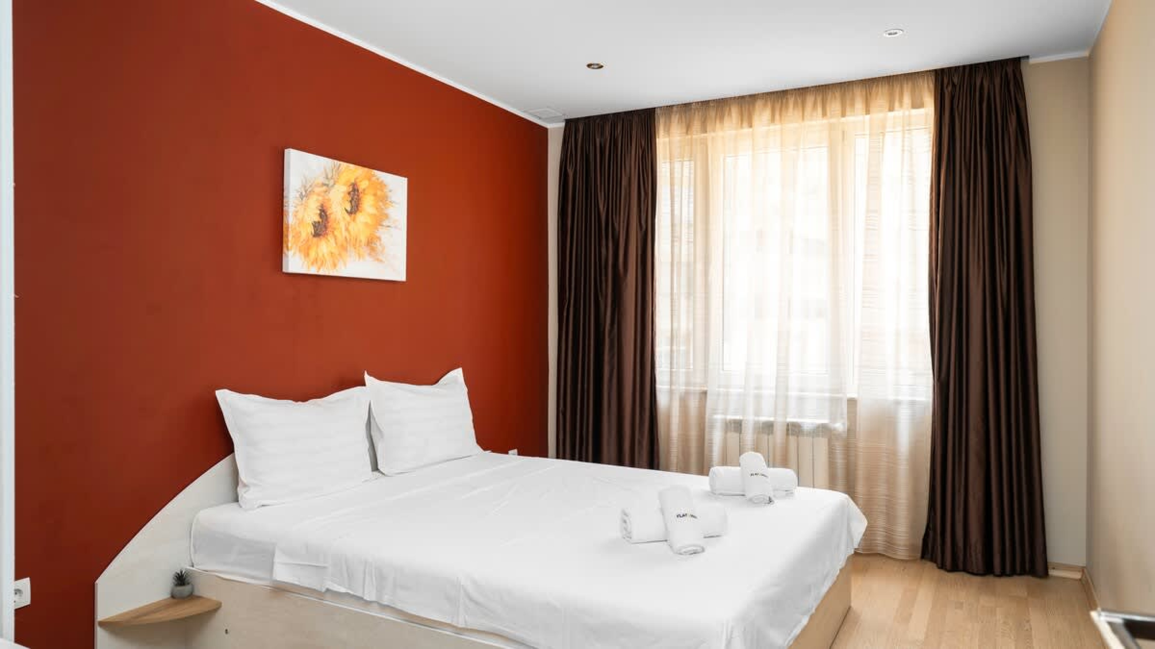 Scoutaround White Logo