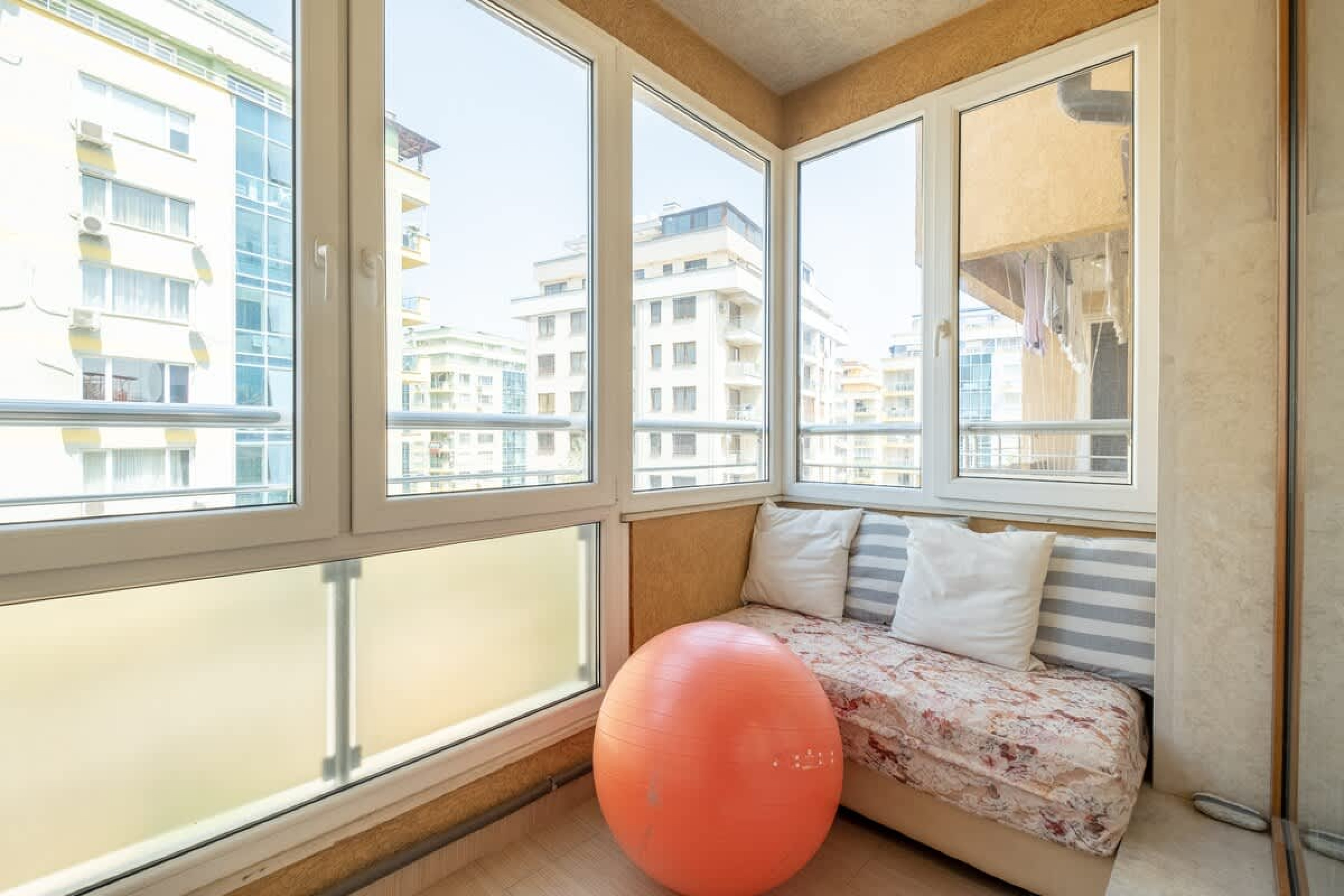 Modern Apartment | Top Location - Photo 3