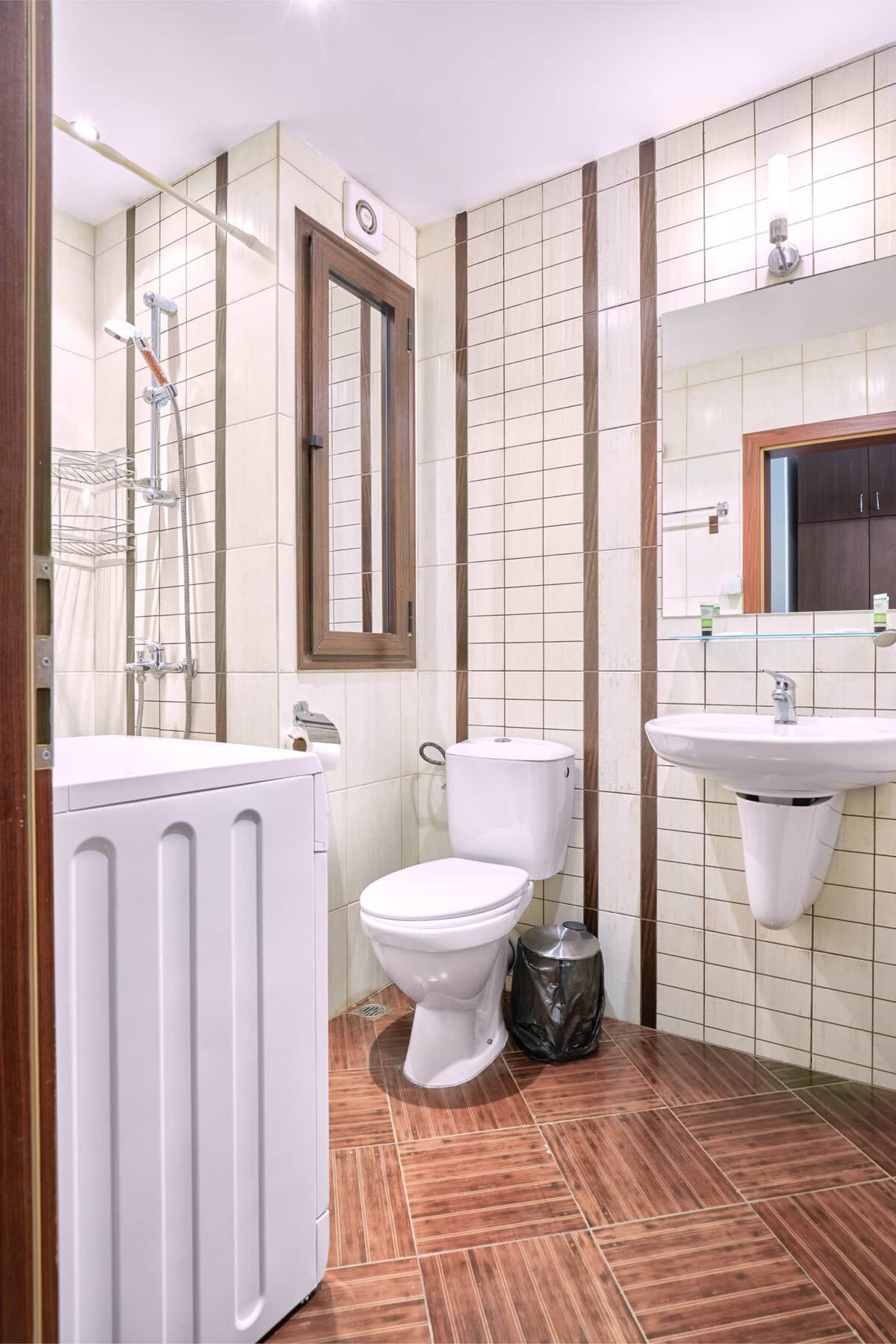 Scoutaround White Logo