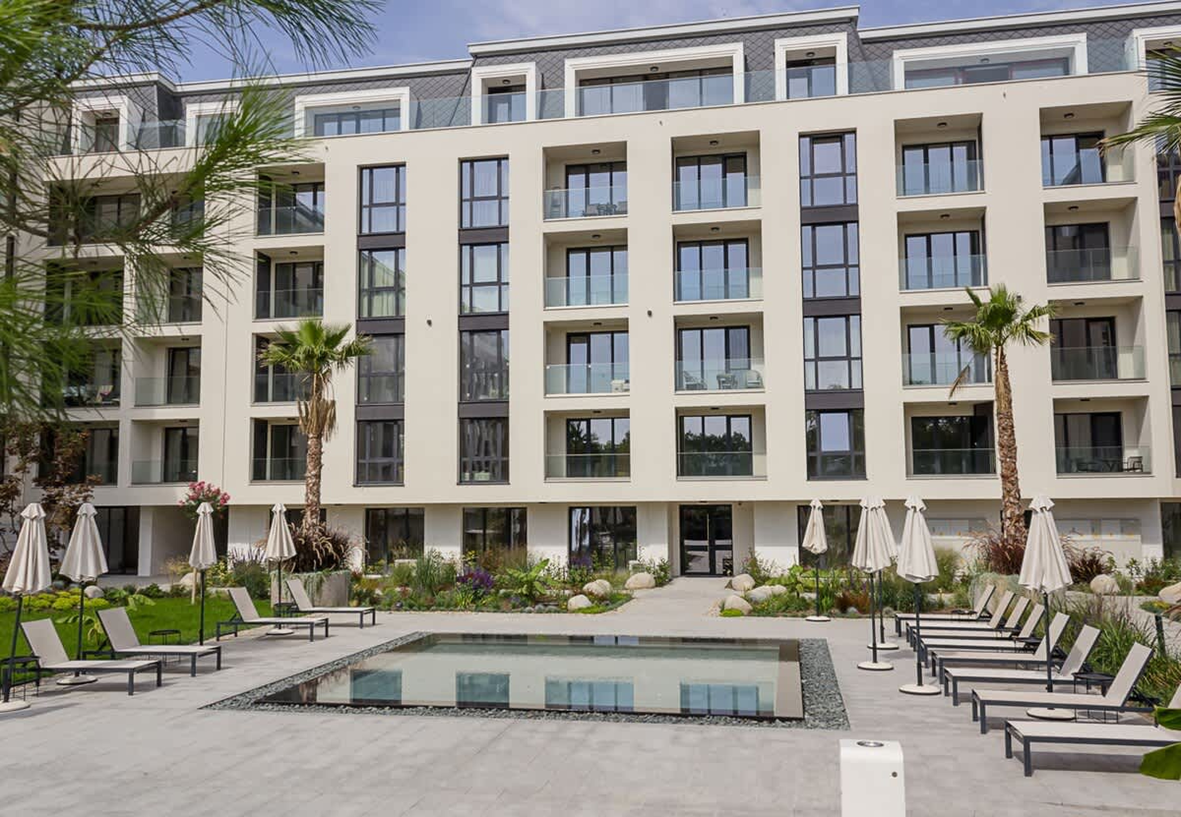 Scoutaround White Logo