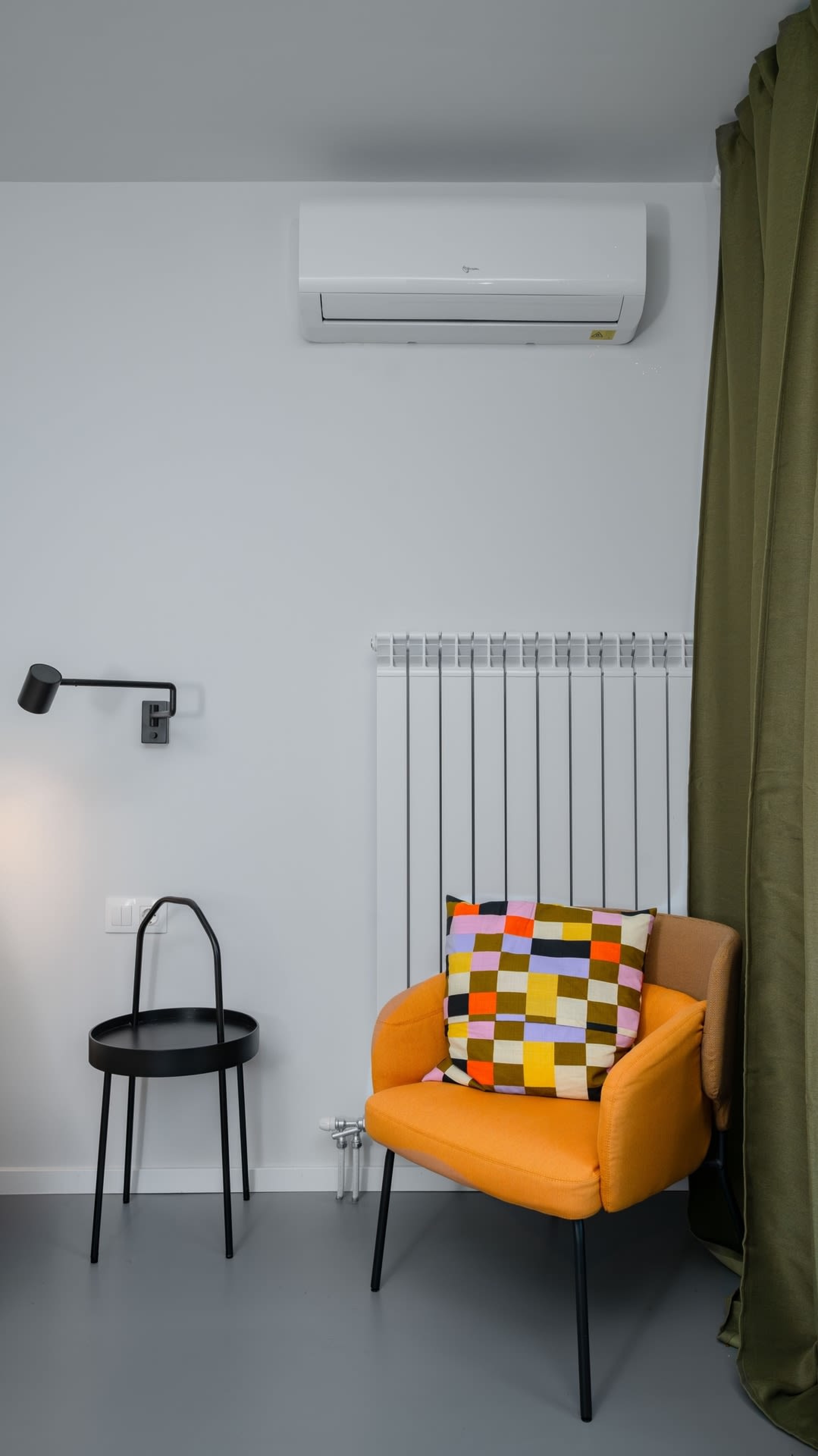 Scoutaround White Logo