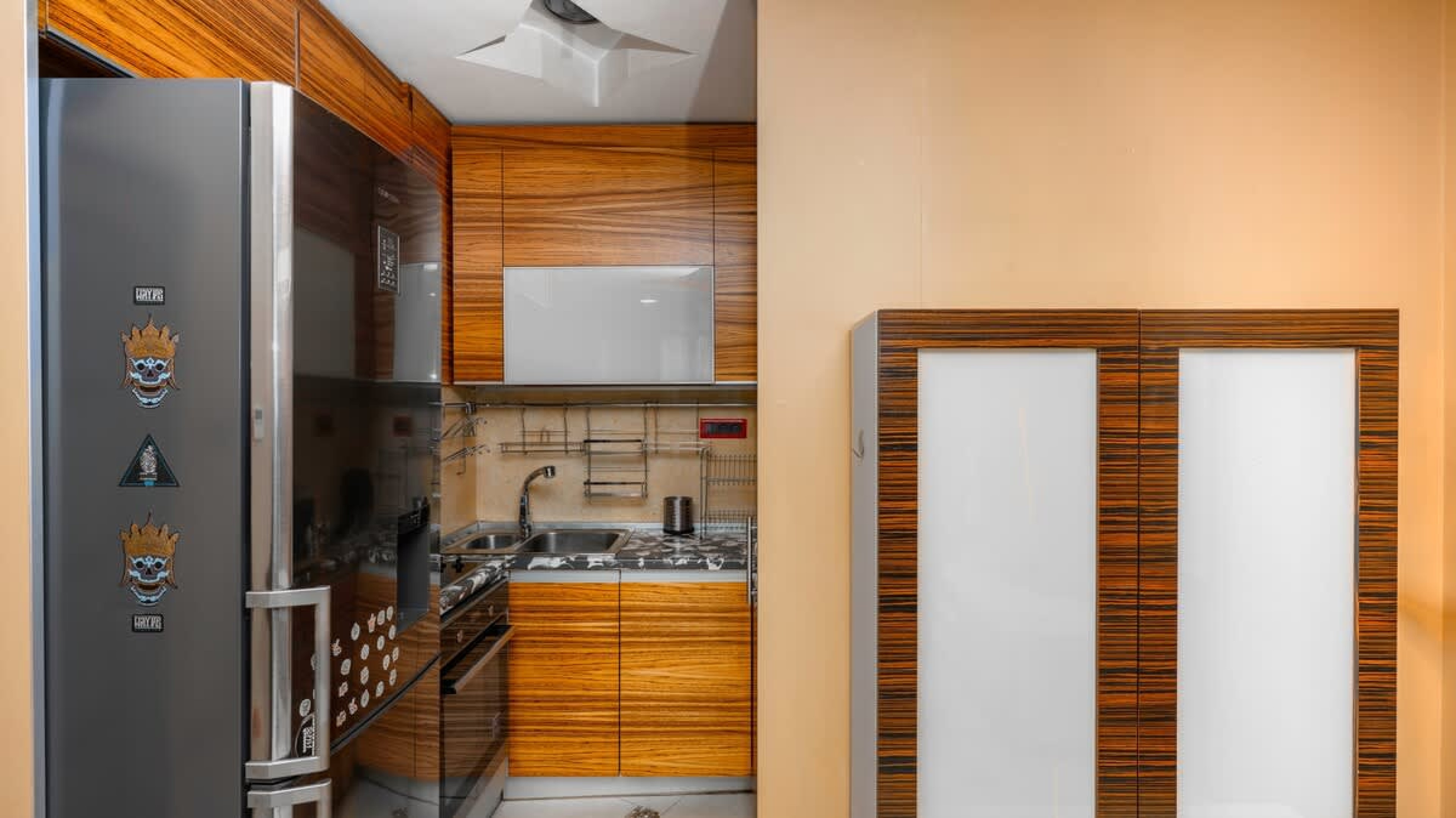 Scoutaround White Logo