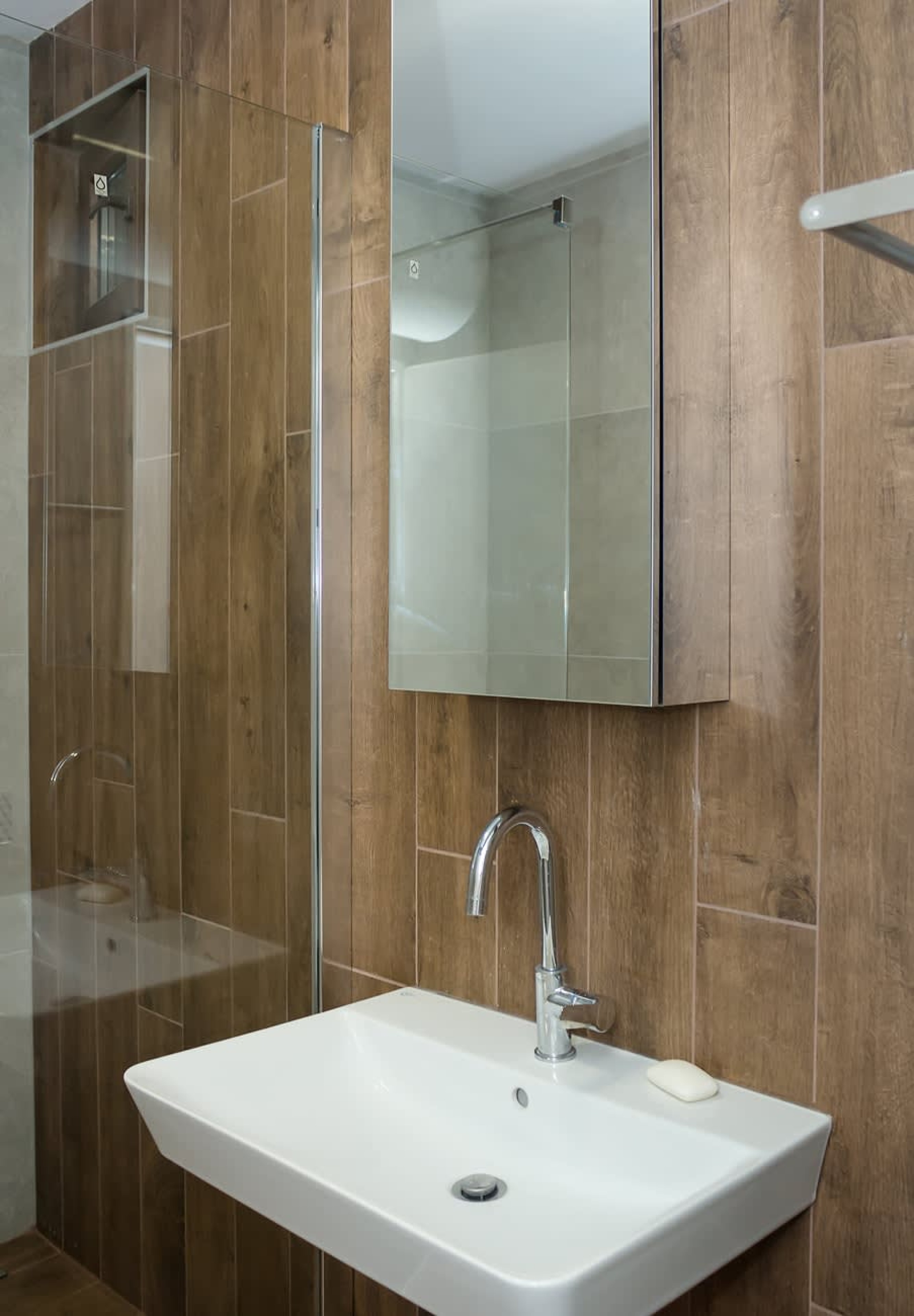 Scoutaround White Logo