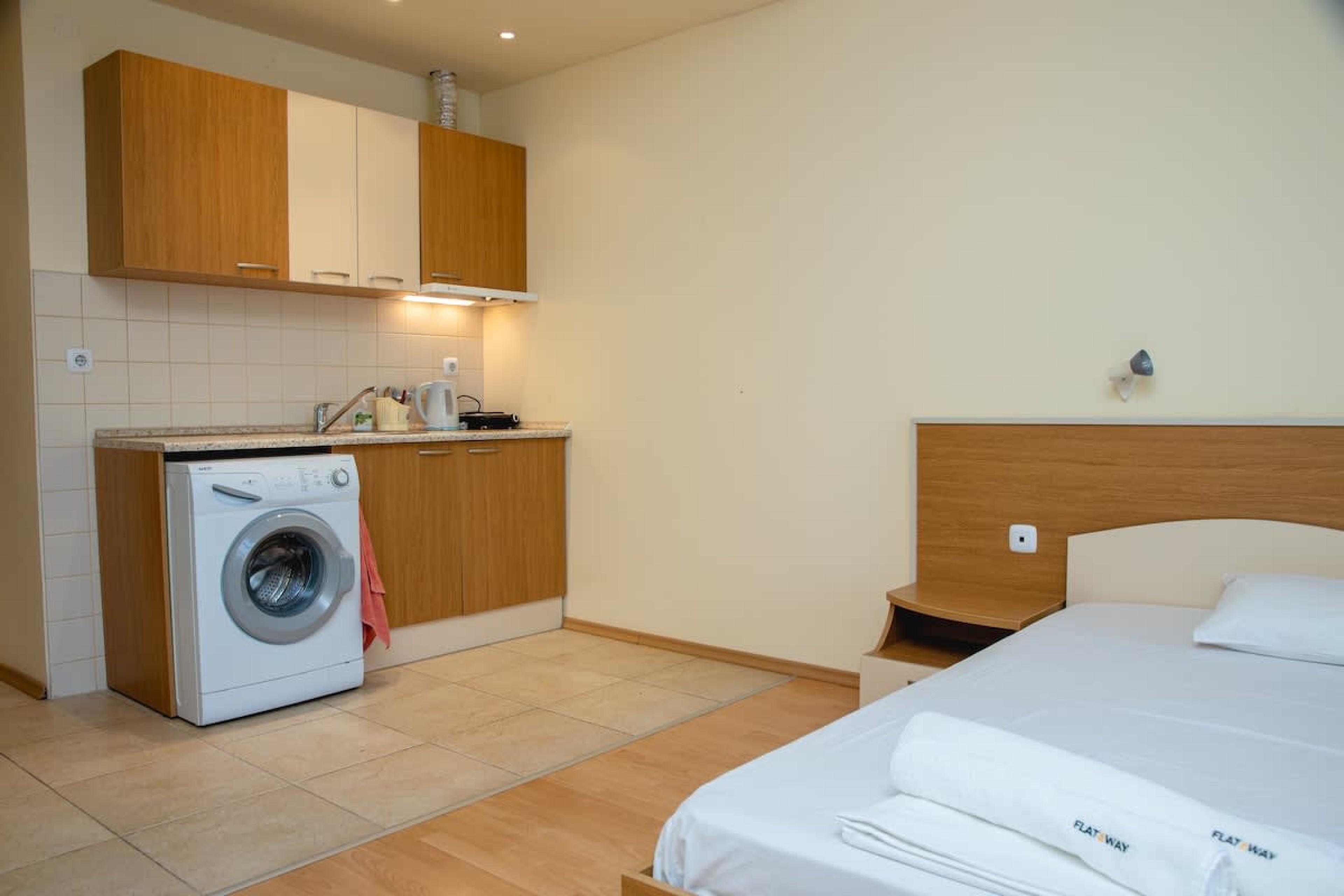 Scoutaround White Logo