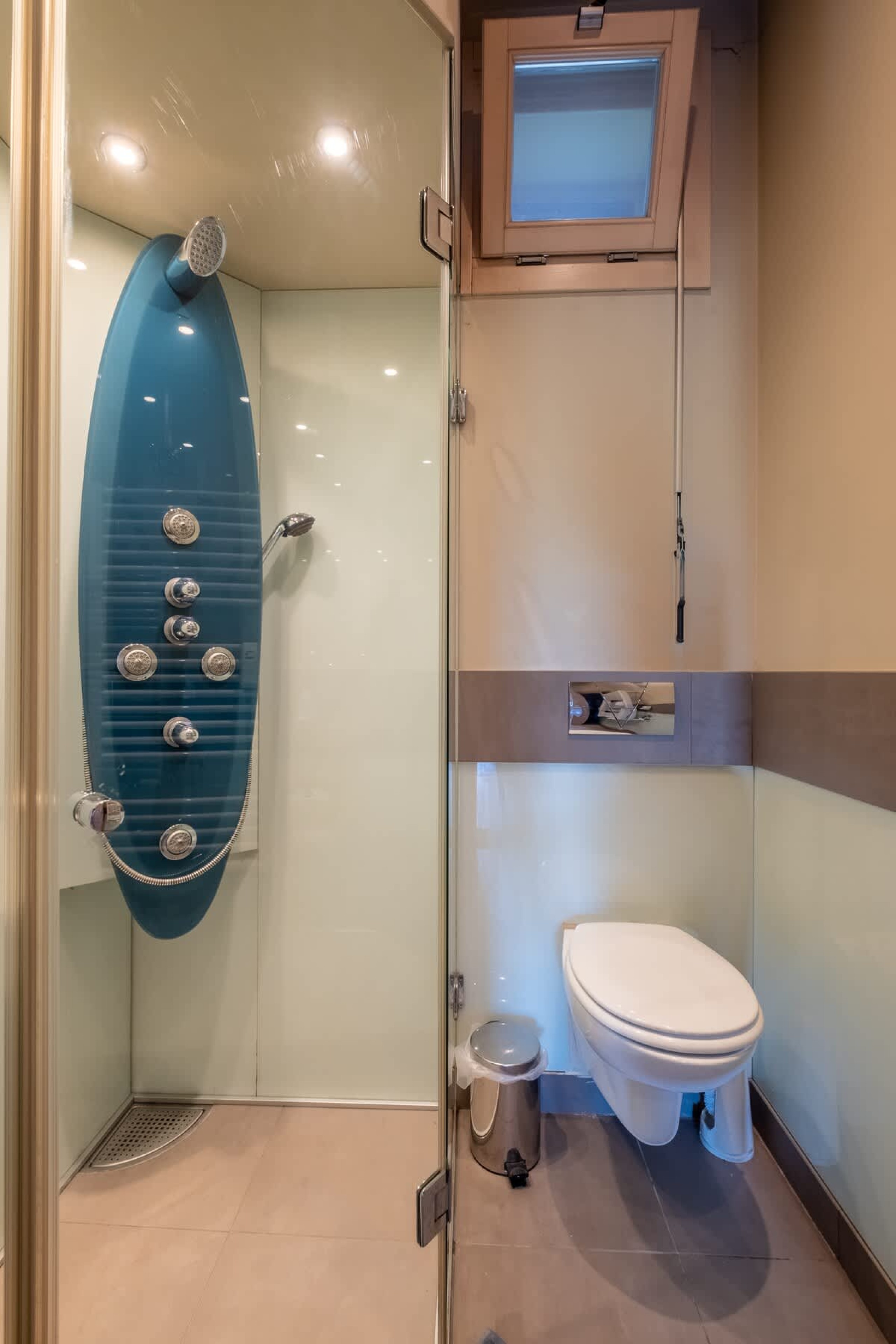 Scoutaround White Logo