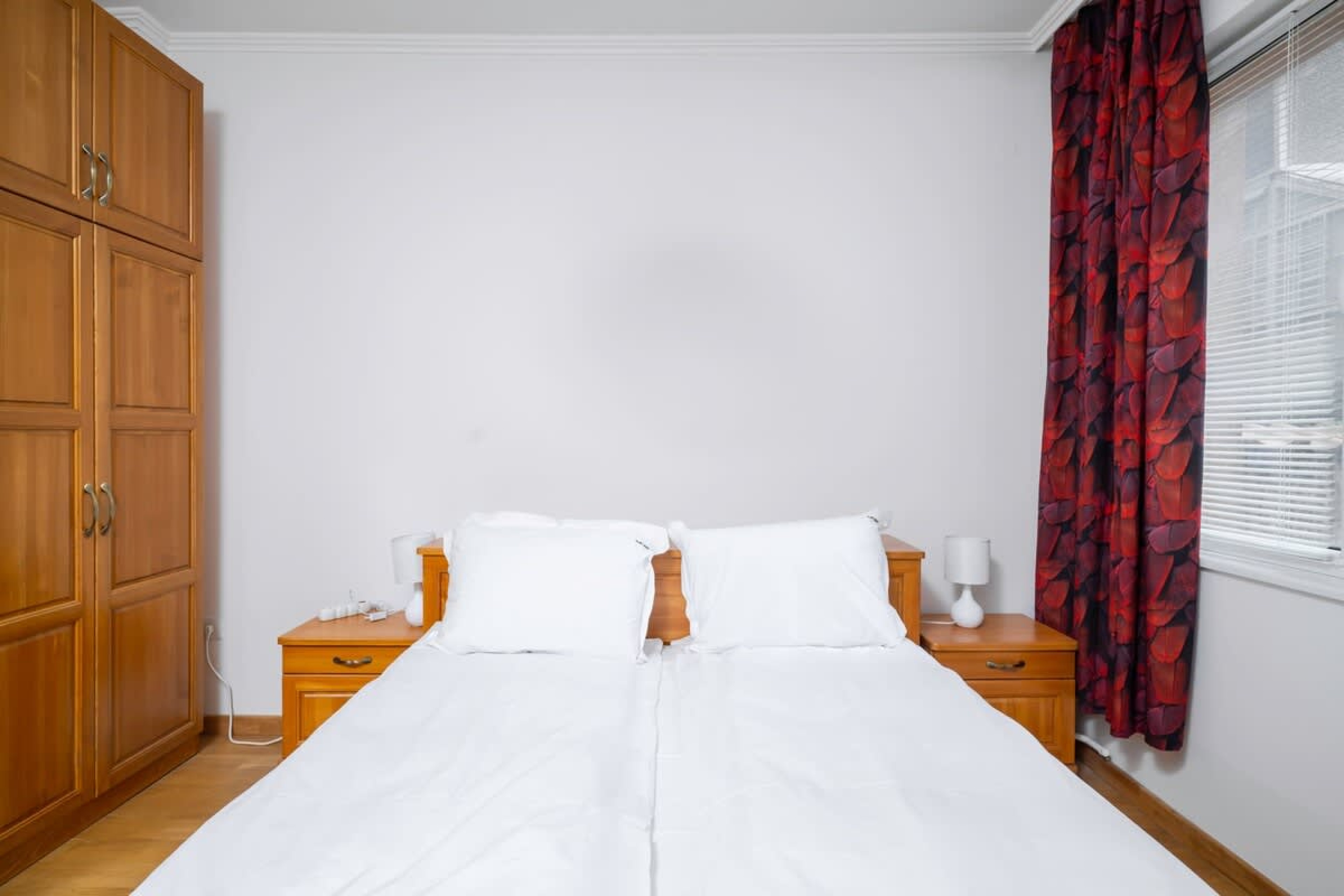 Scoutaround White Logo