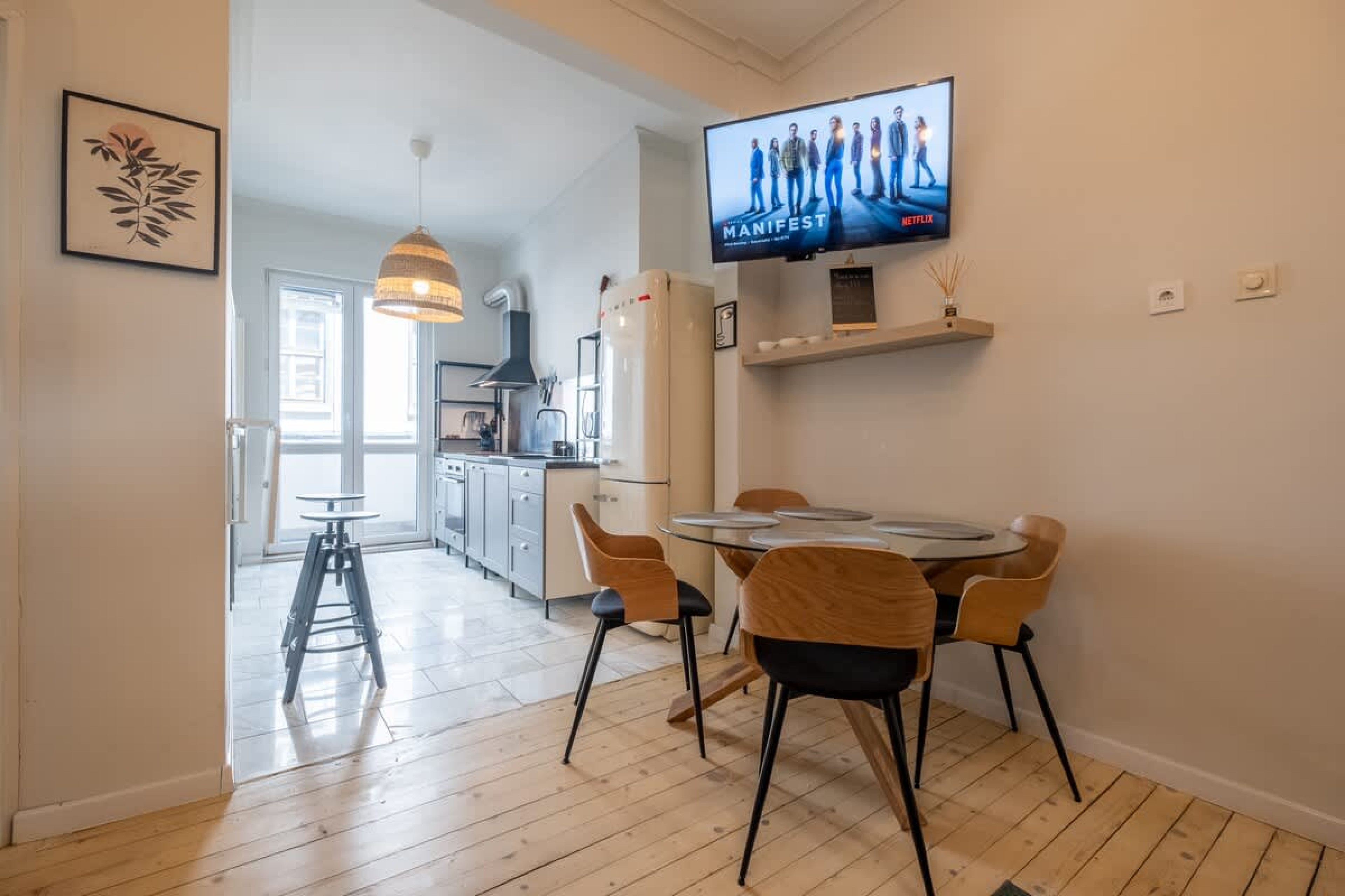 Scoutaround White Logo