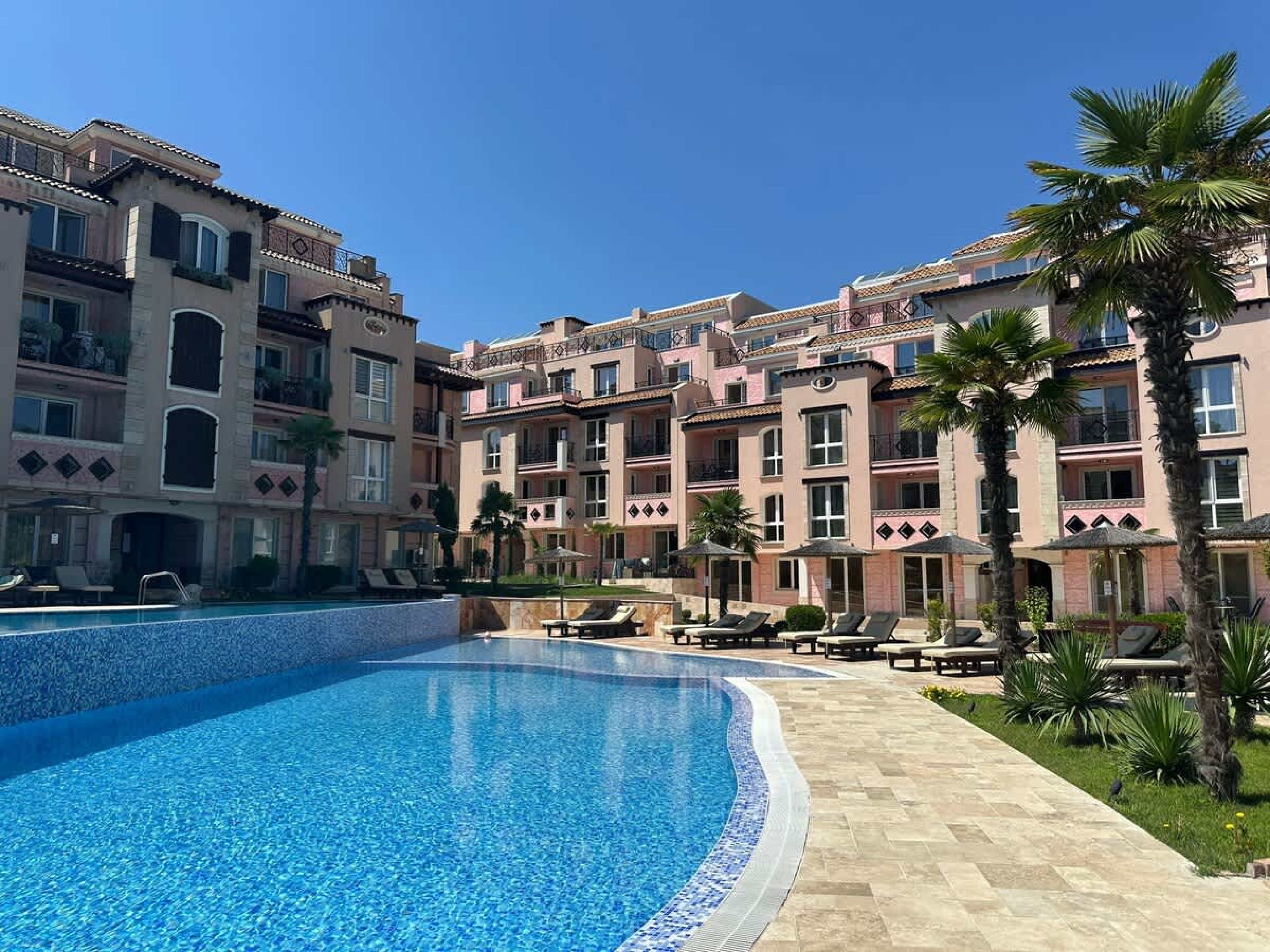 Scoutaround White Logo