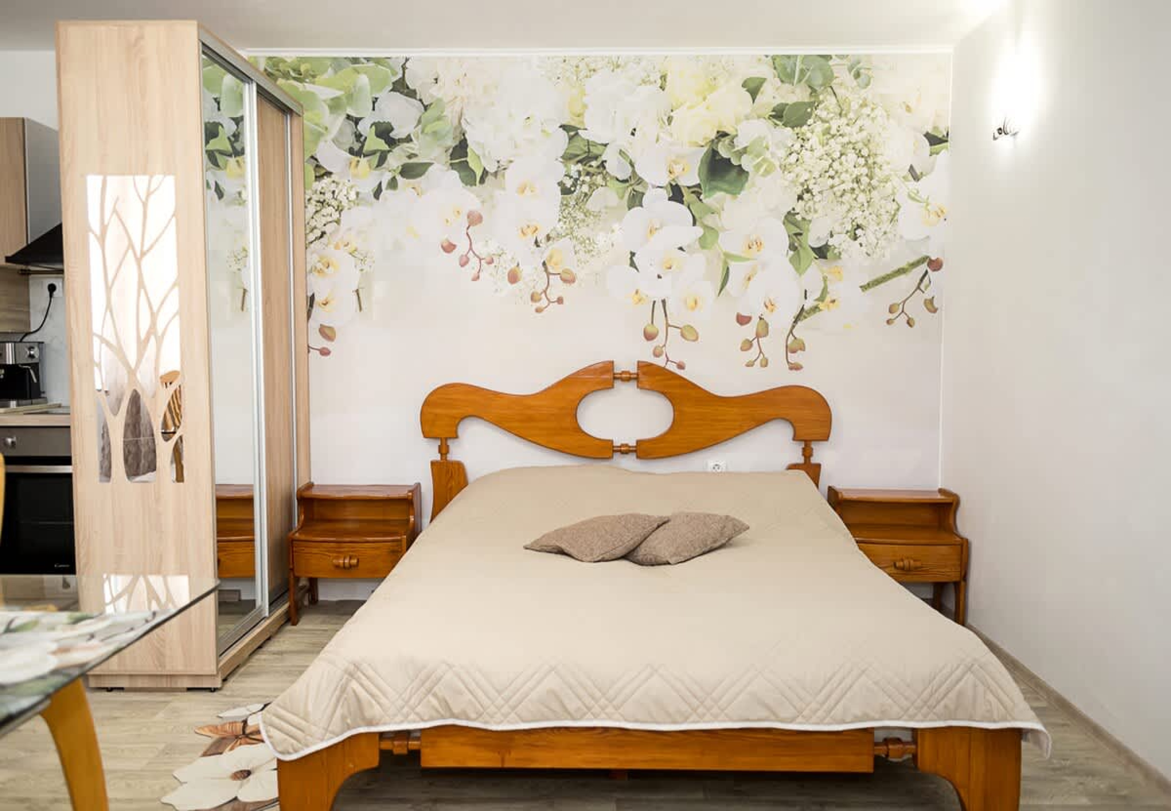 Scoutaround White Logo