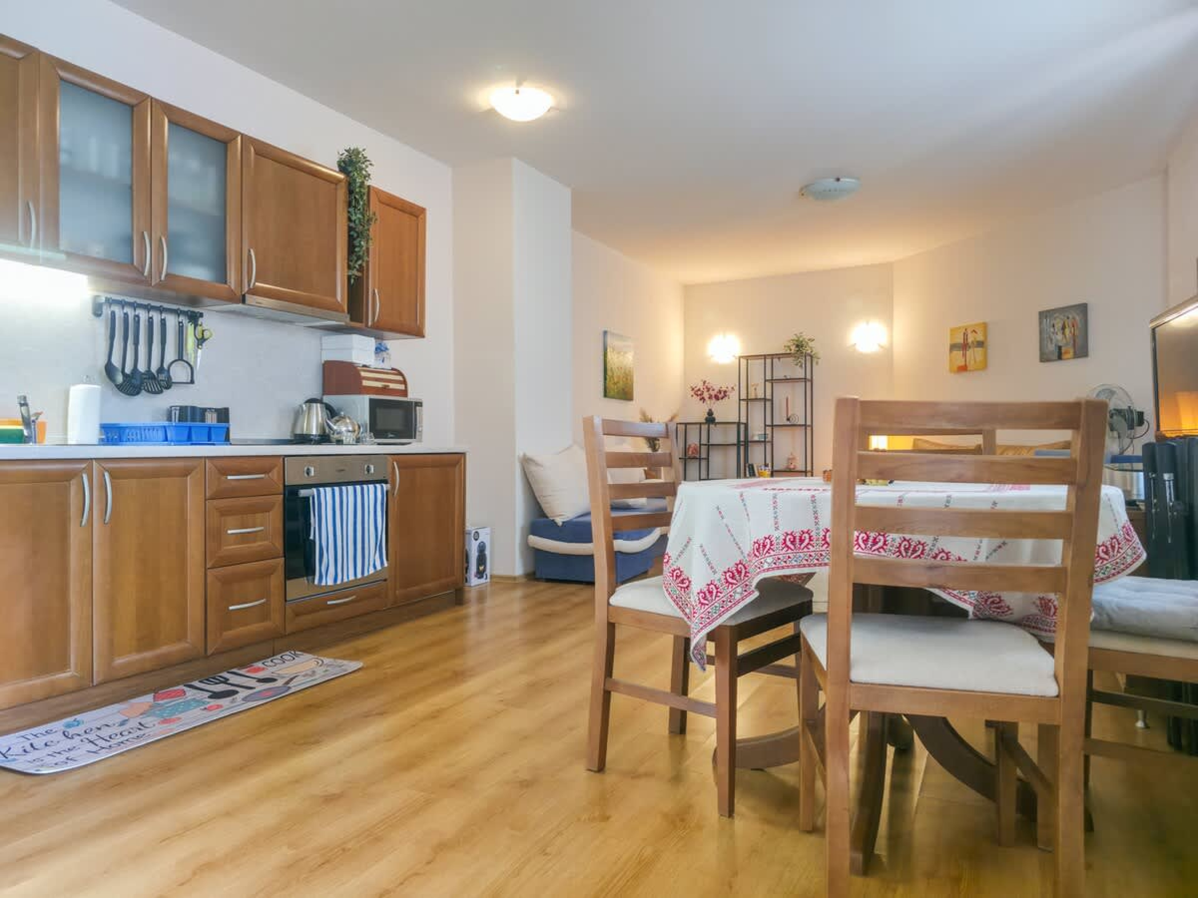 Scoutaround White Logo