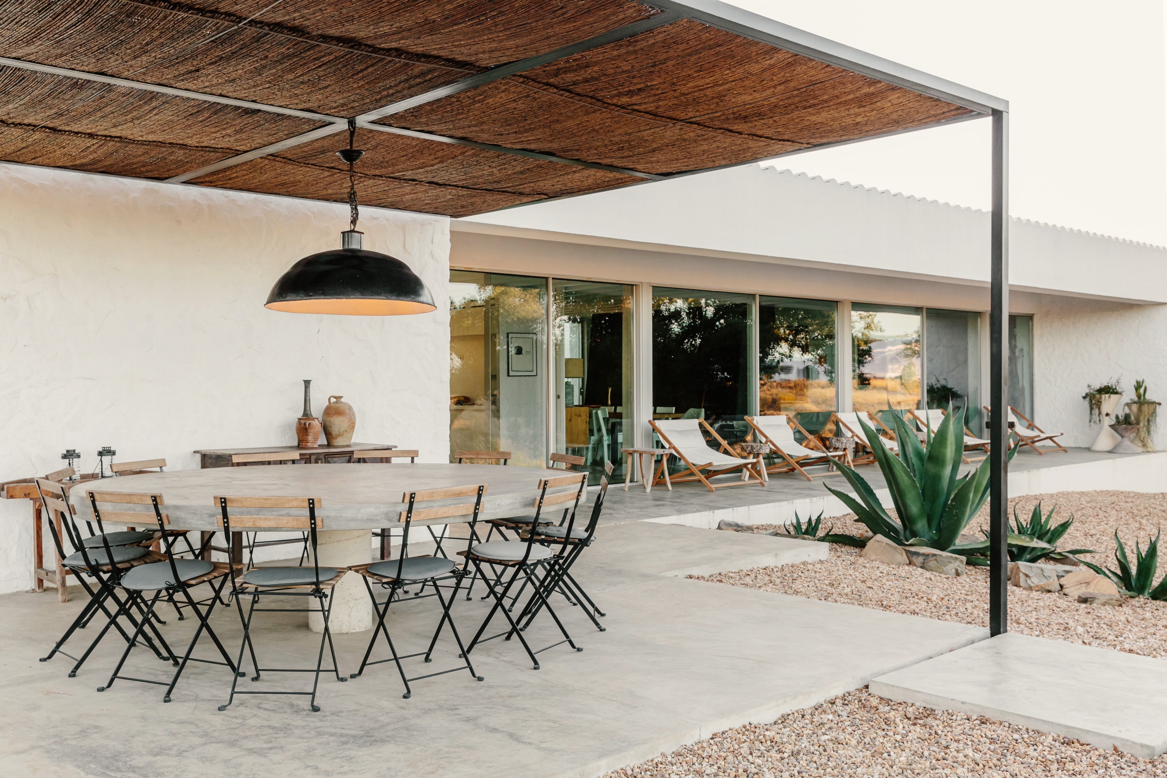 Scoutaround White Logo