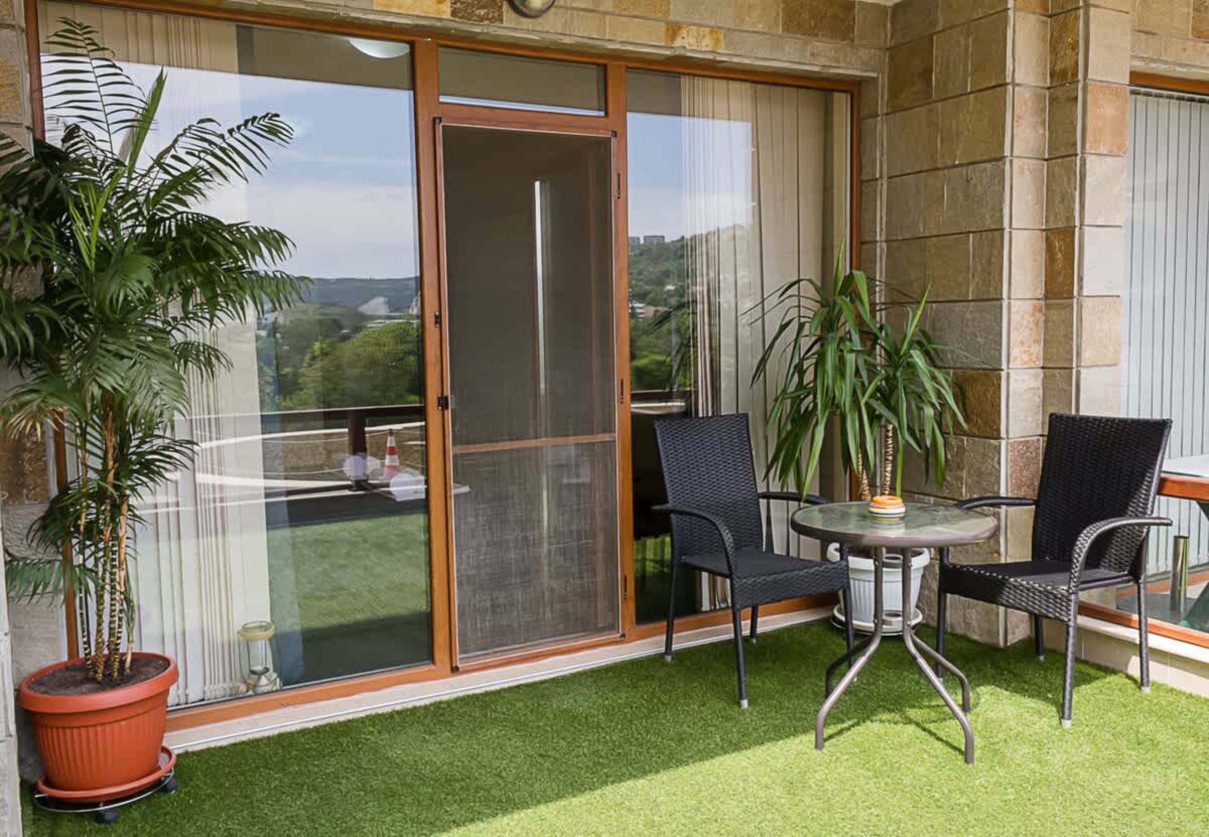 Scoutaround White Logo