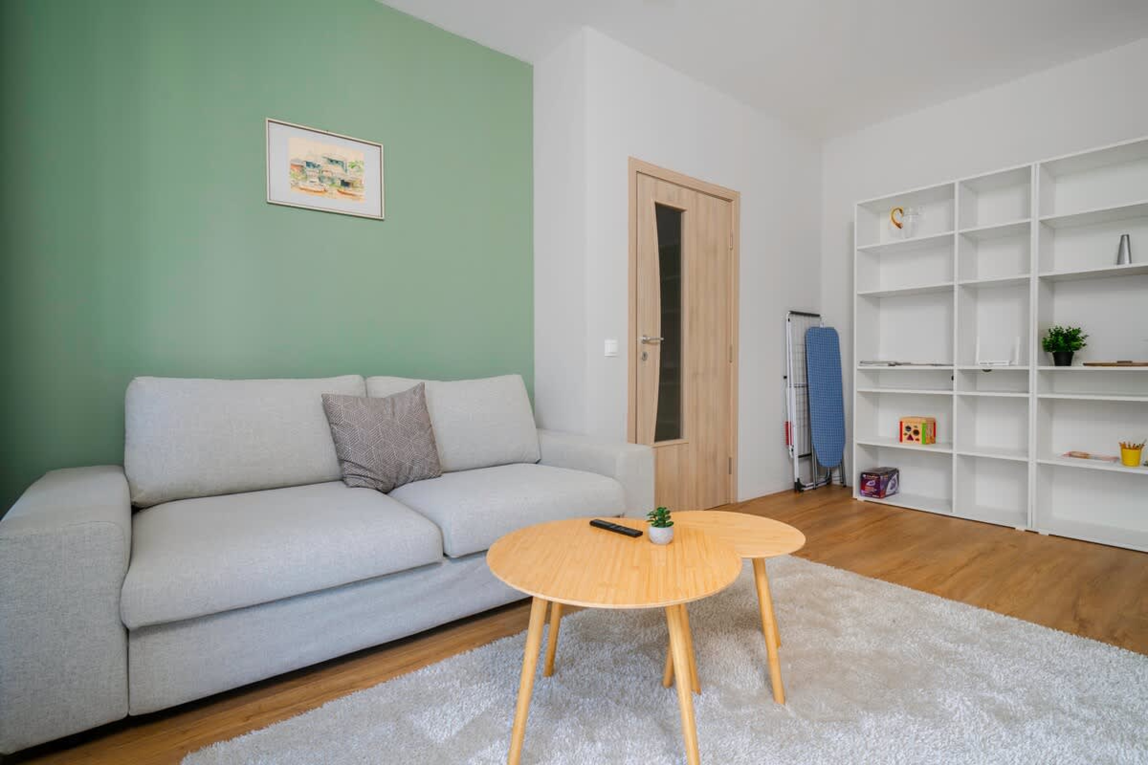 Scoutaround White Logo