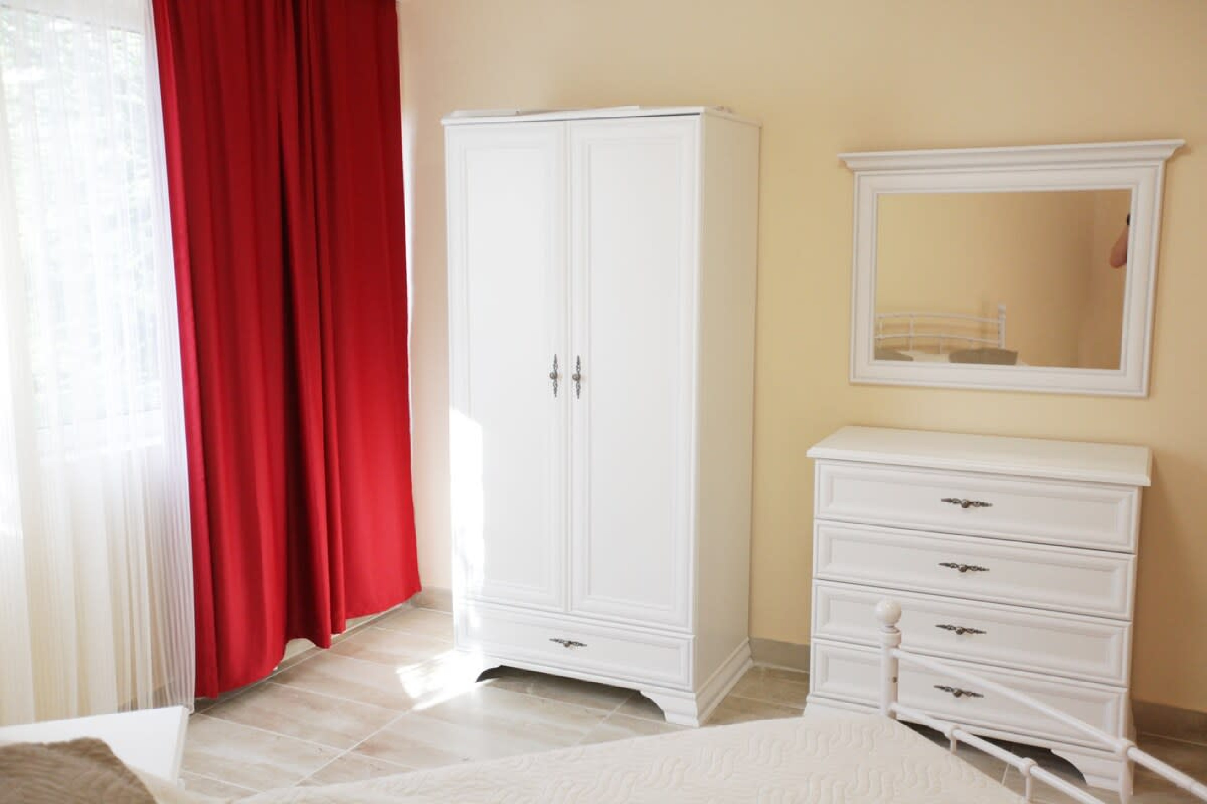 Scoutaround White Logo