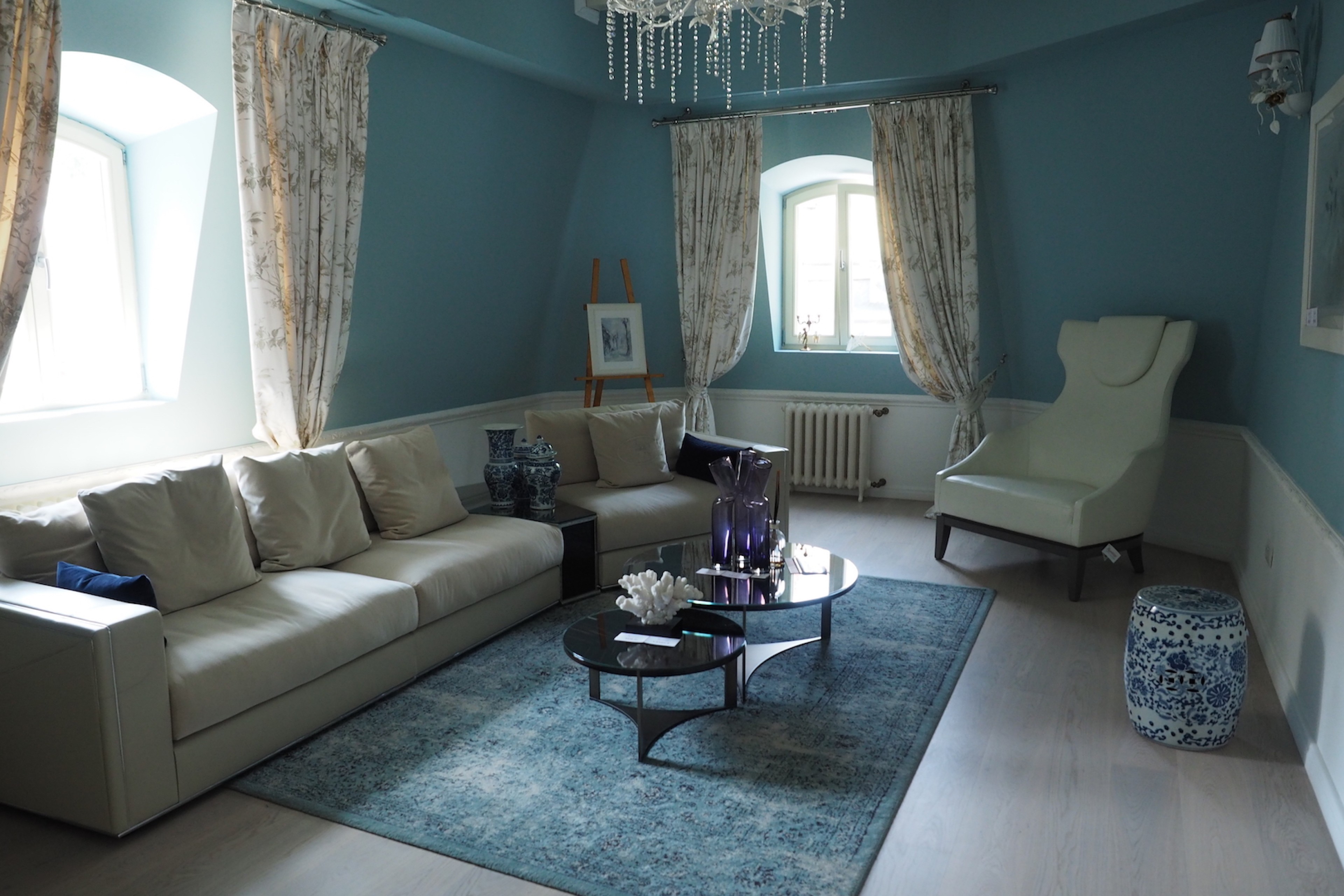 Scoutaround White Logo