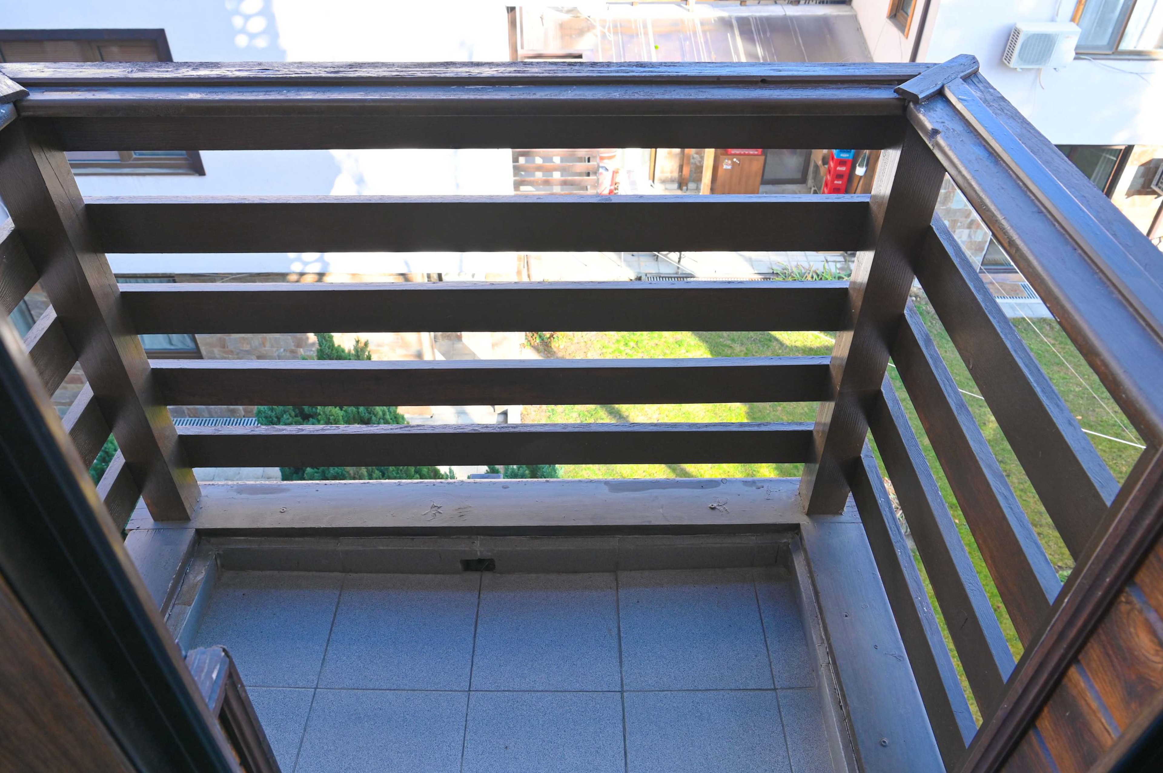 Scoutaround White Logo