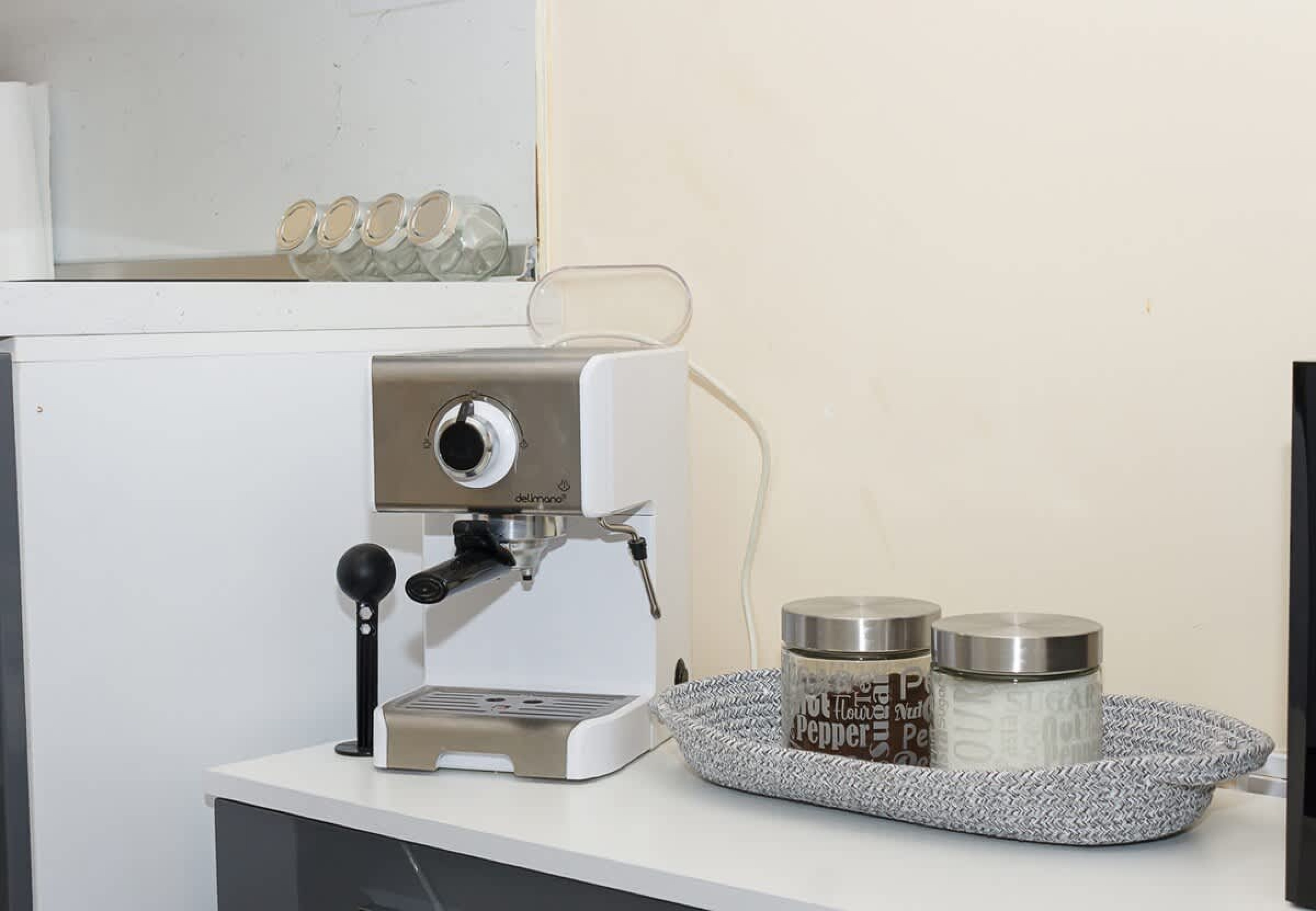 Scoutaround White Logo