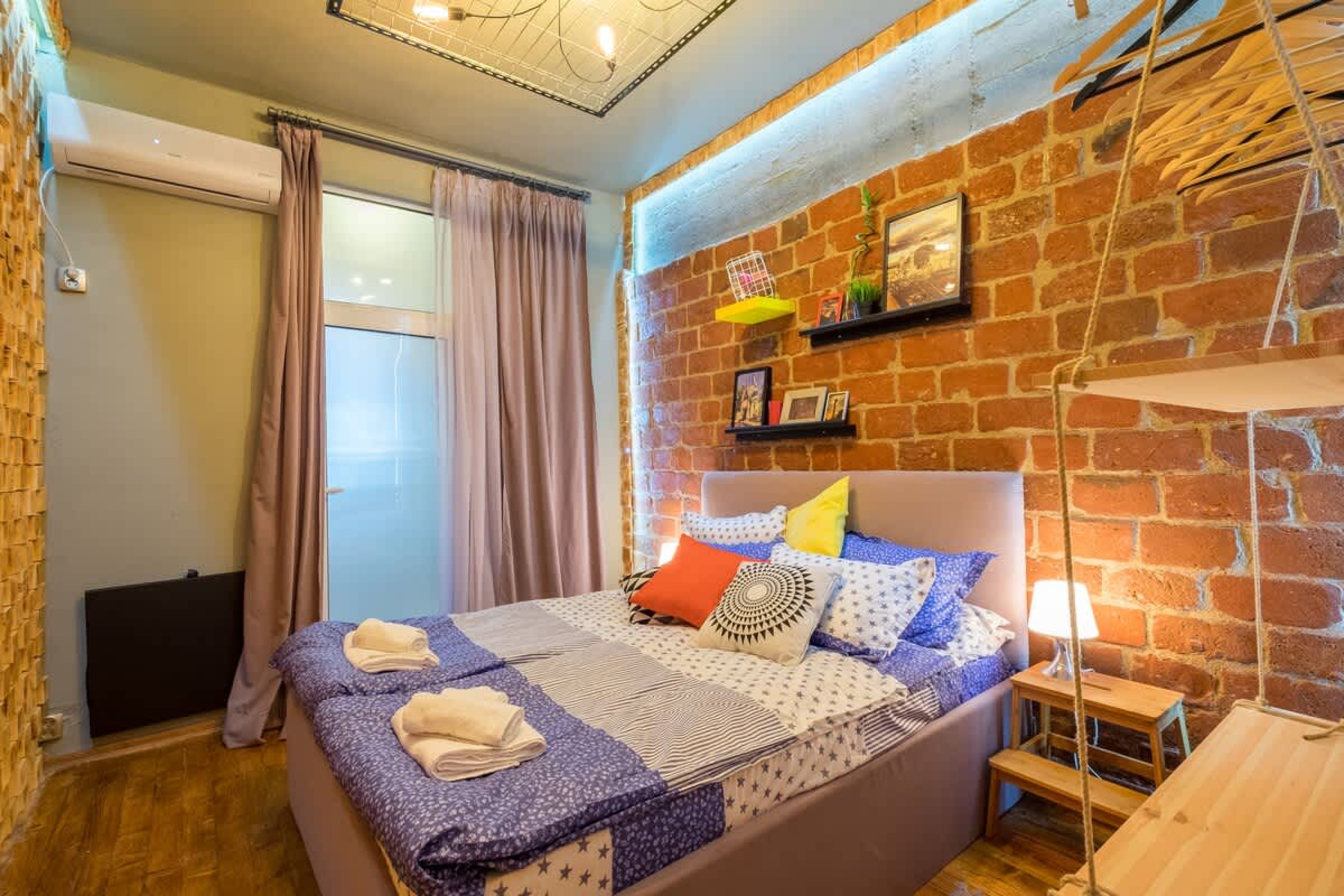 Scoutaround White Logo