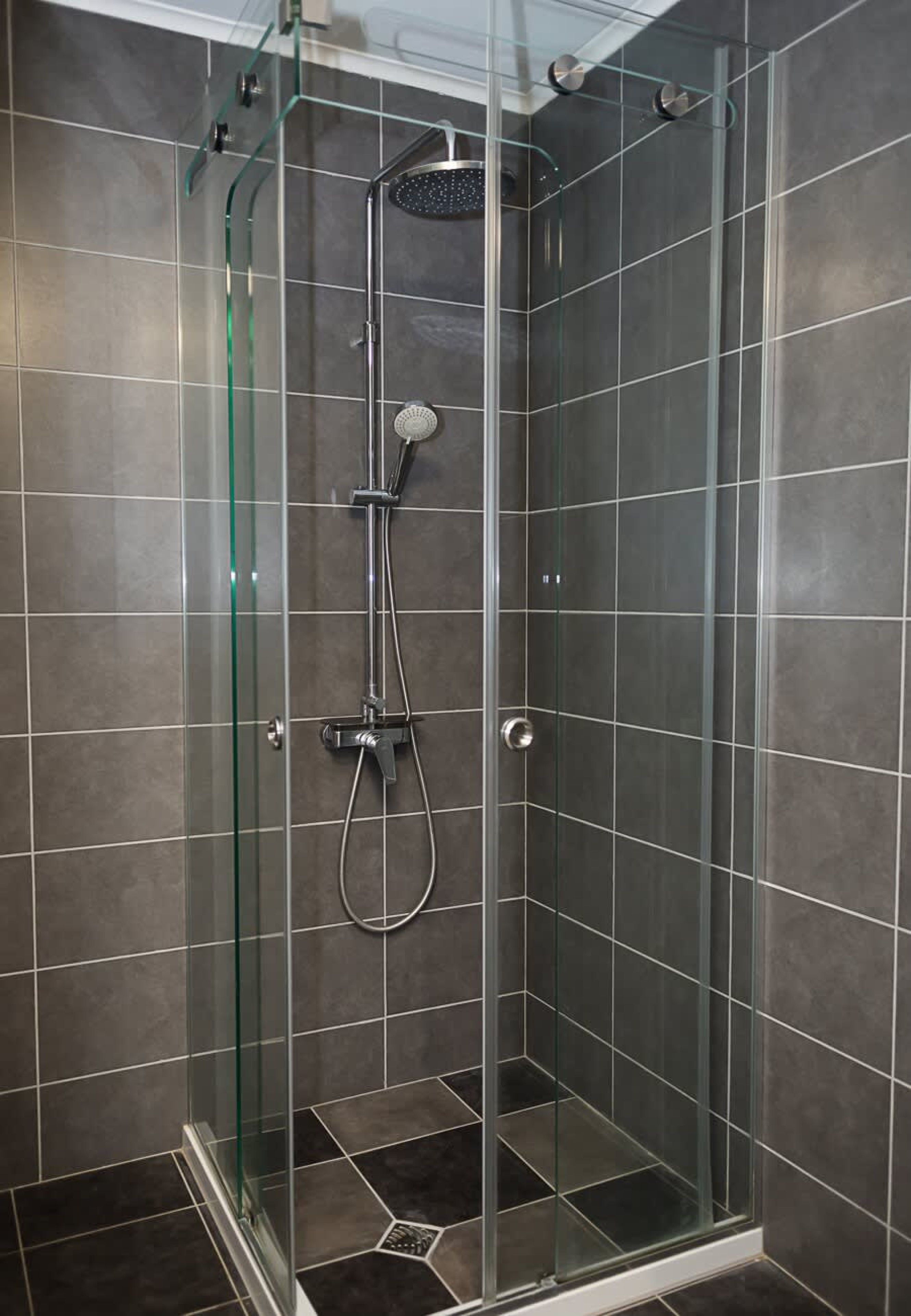 Scoutaround White Logo