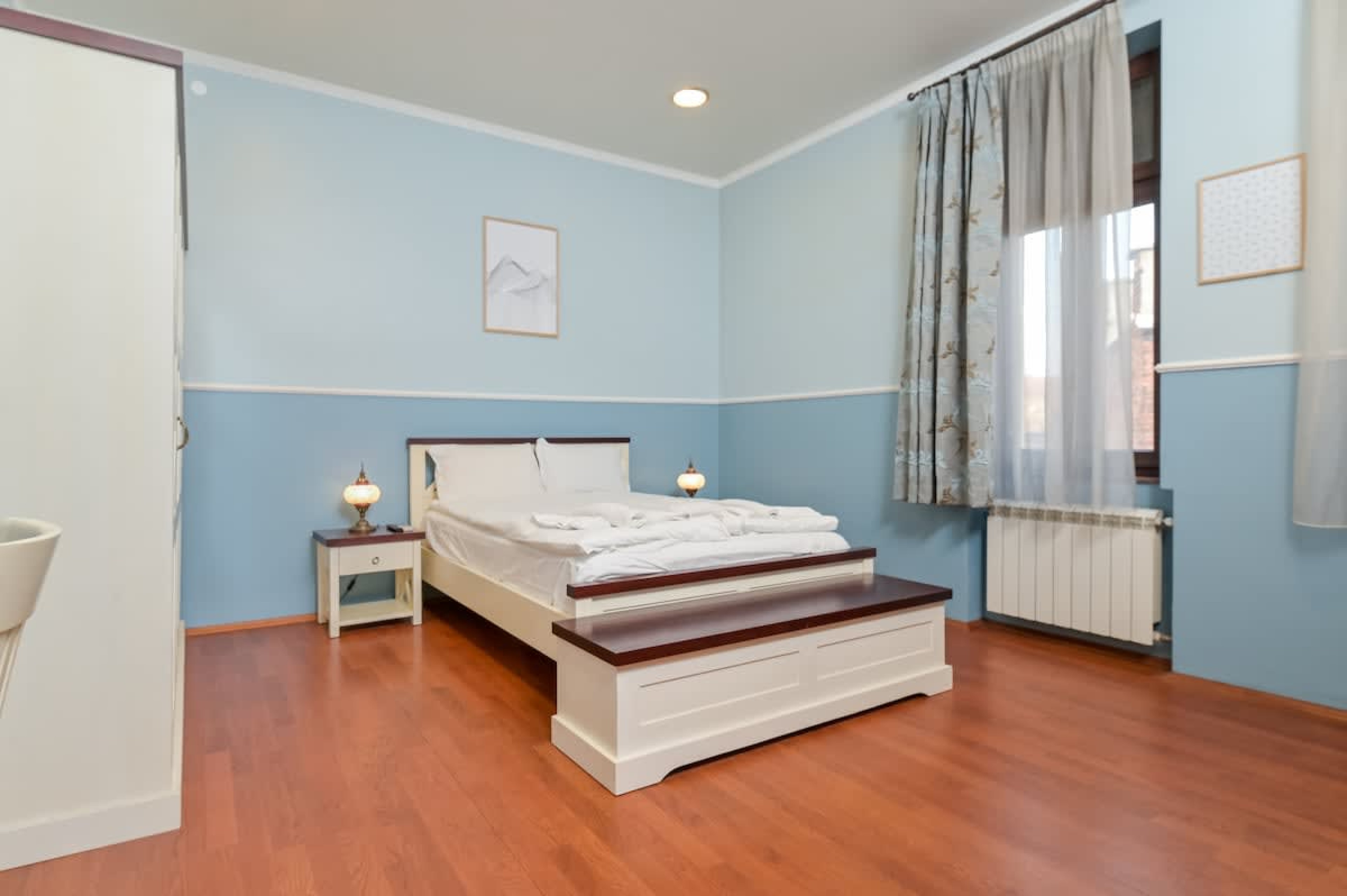 Life in Colors - Elegant 2BD Premium Stay - Photo 16