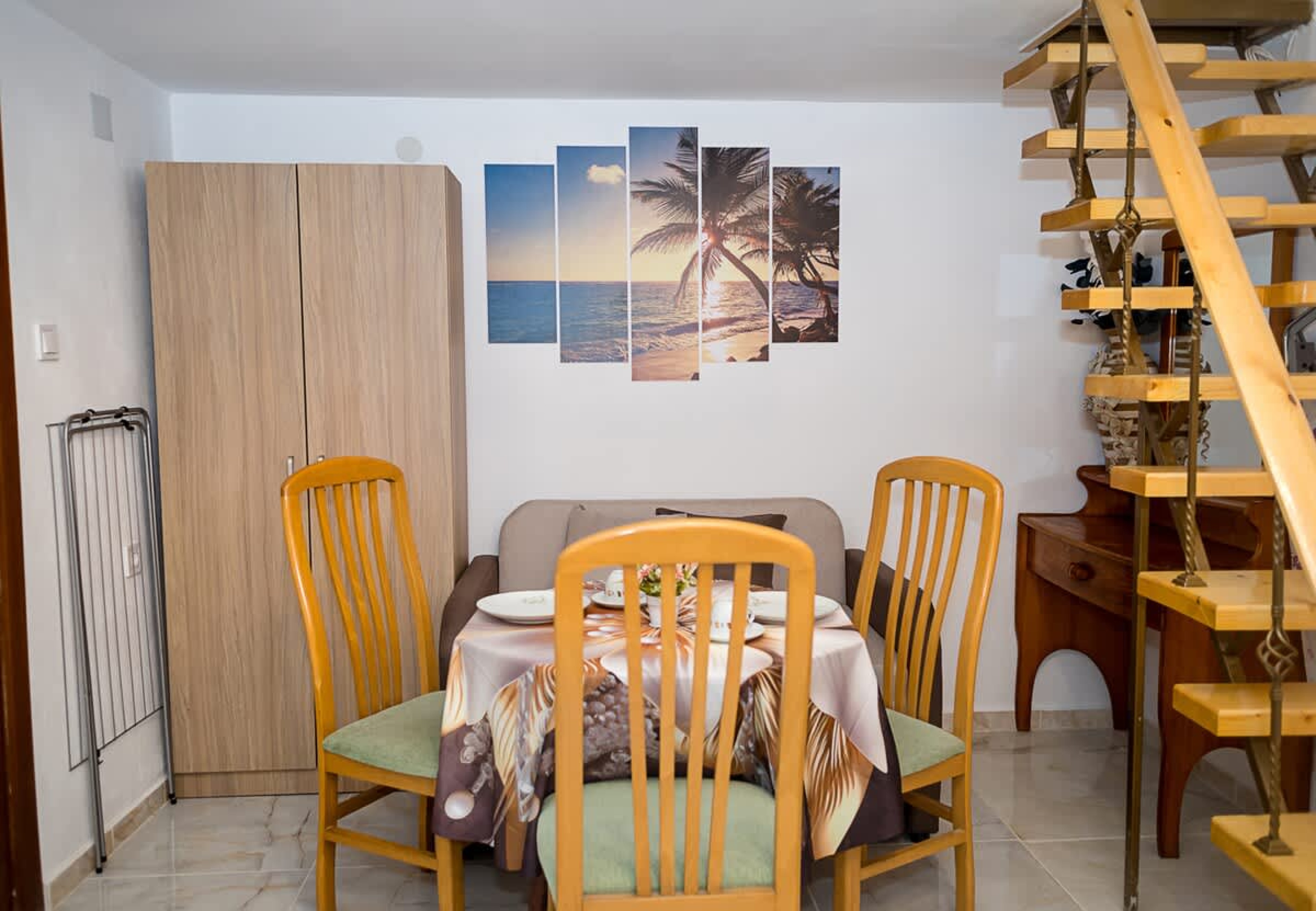 Scoutaround White Logo